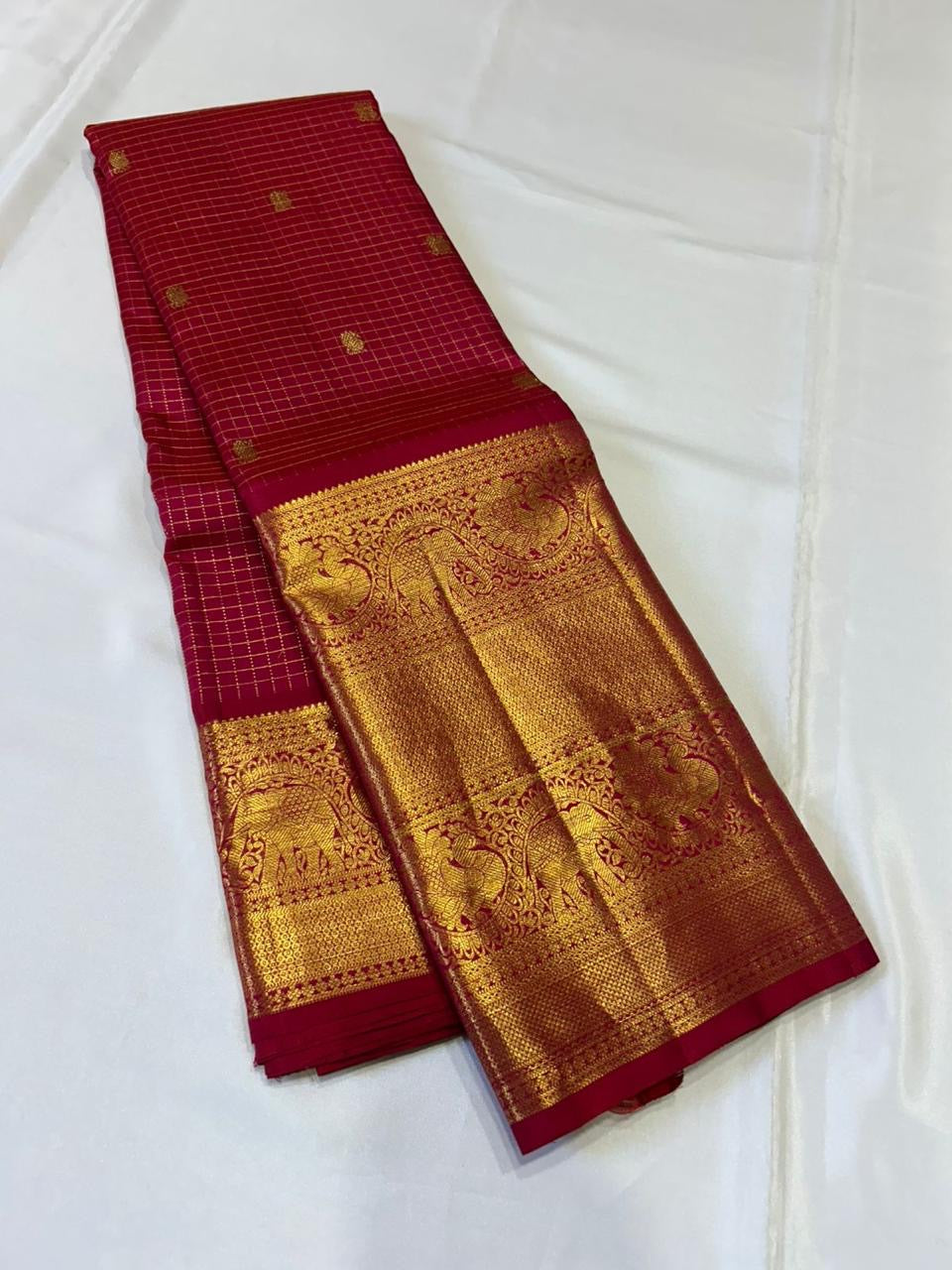 Classic Maroon Pink Elegance Kanchipuram Silk Saree SS23915