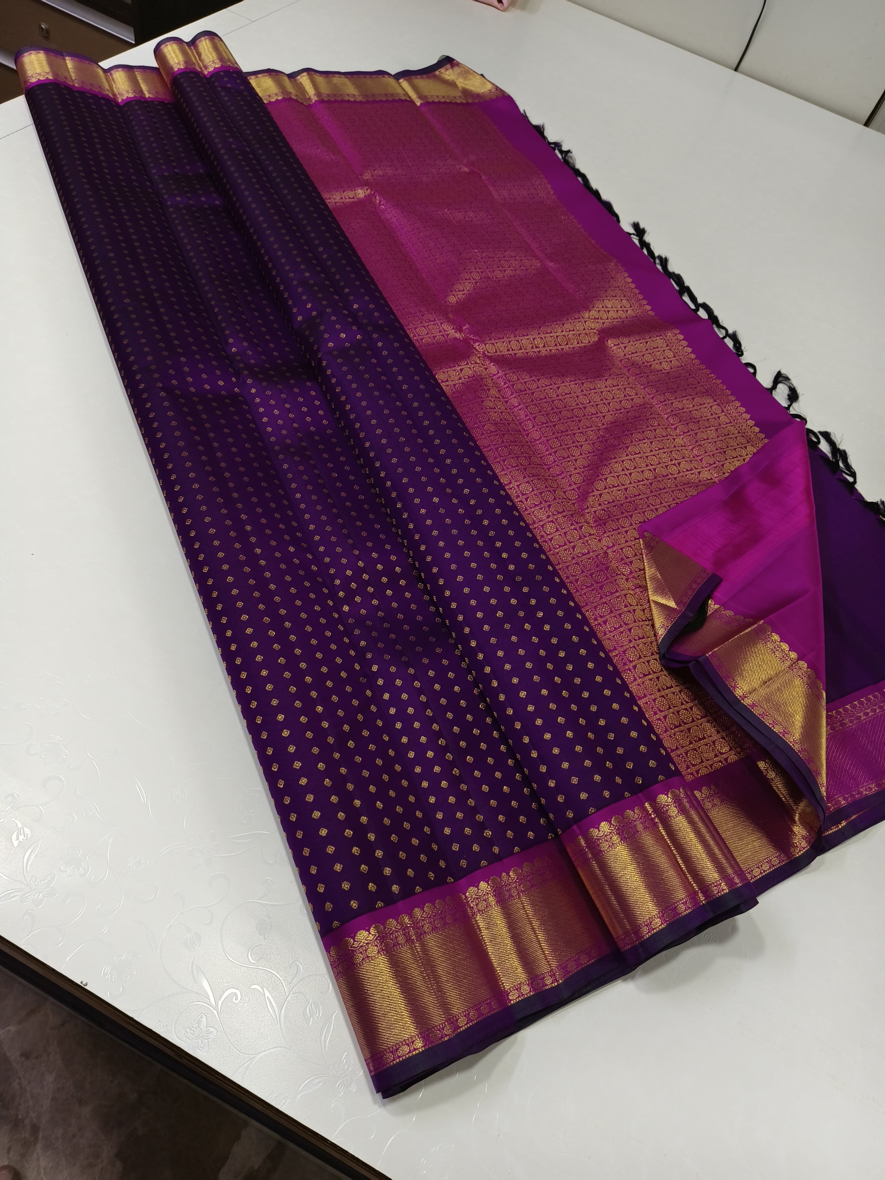 Classic Purple & Fuchsia 2gm Zari Elegance Kanchipuram Handloom Silk Saree SS24336