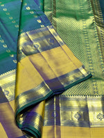 Load image into Gallery viewer, Classic Peacock Green 2gm Zari Elegance Kanchipuram Handloom Silk Saree SS25453
