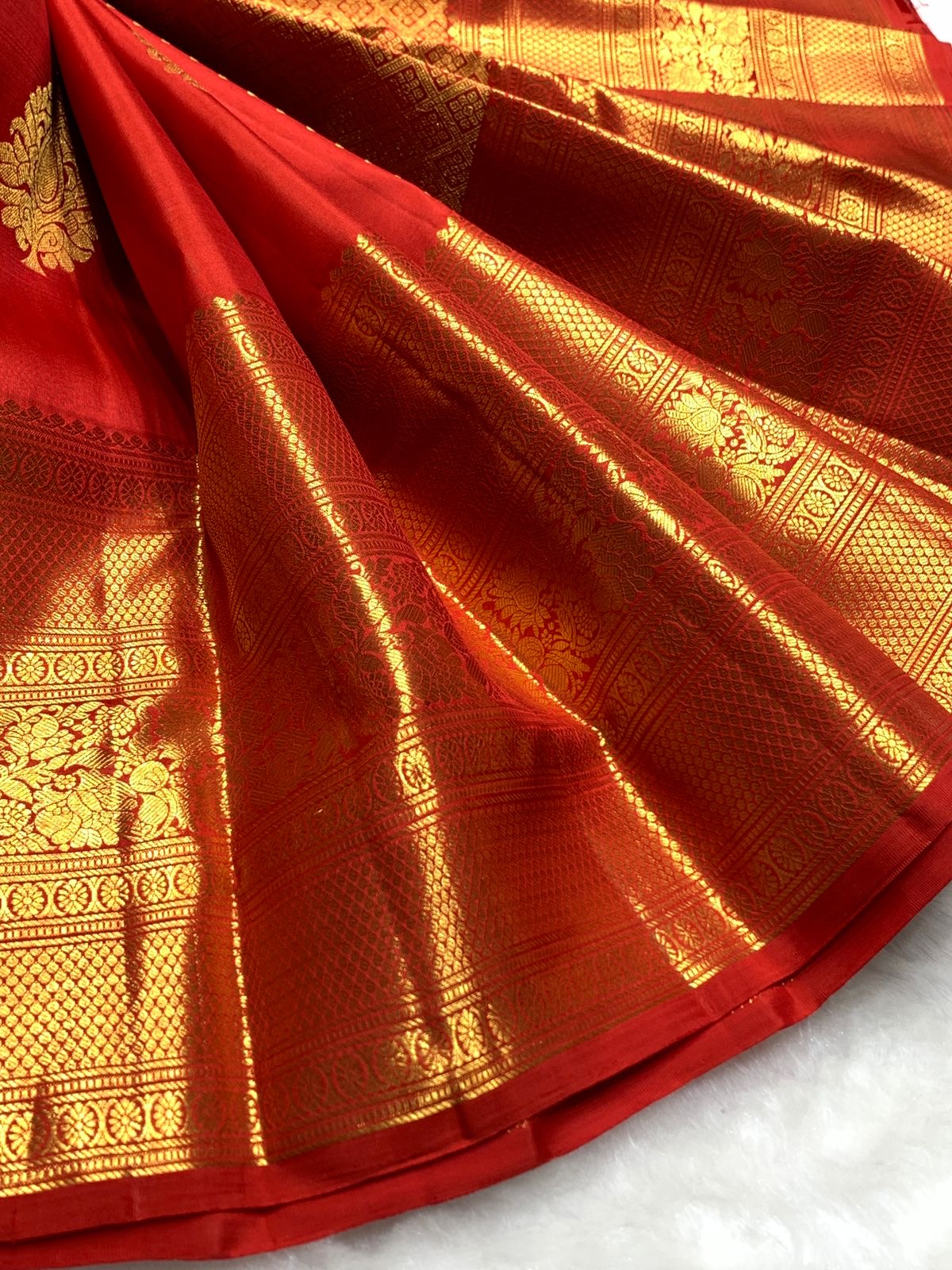 Classic Orange Elegance Kanchipuram Handloom Silk Saree SS25433