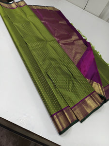 Classic Olive Green & Wine Red 2gm Zari Elegance Kanchipuram Handloom Silk Saree SS24334