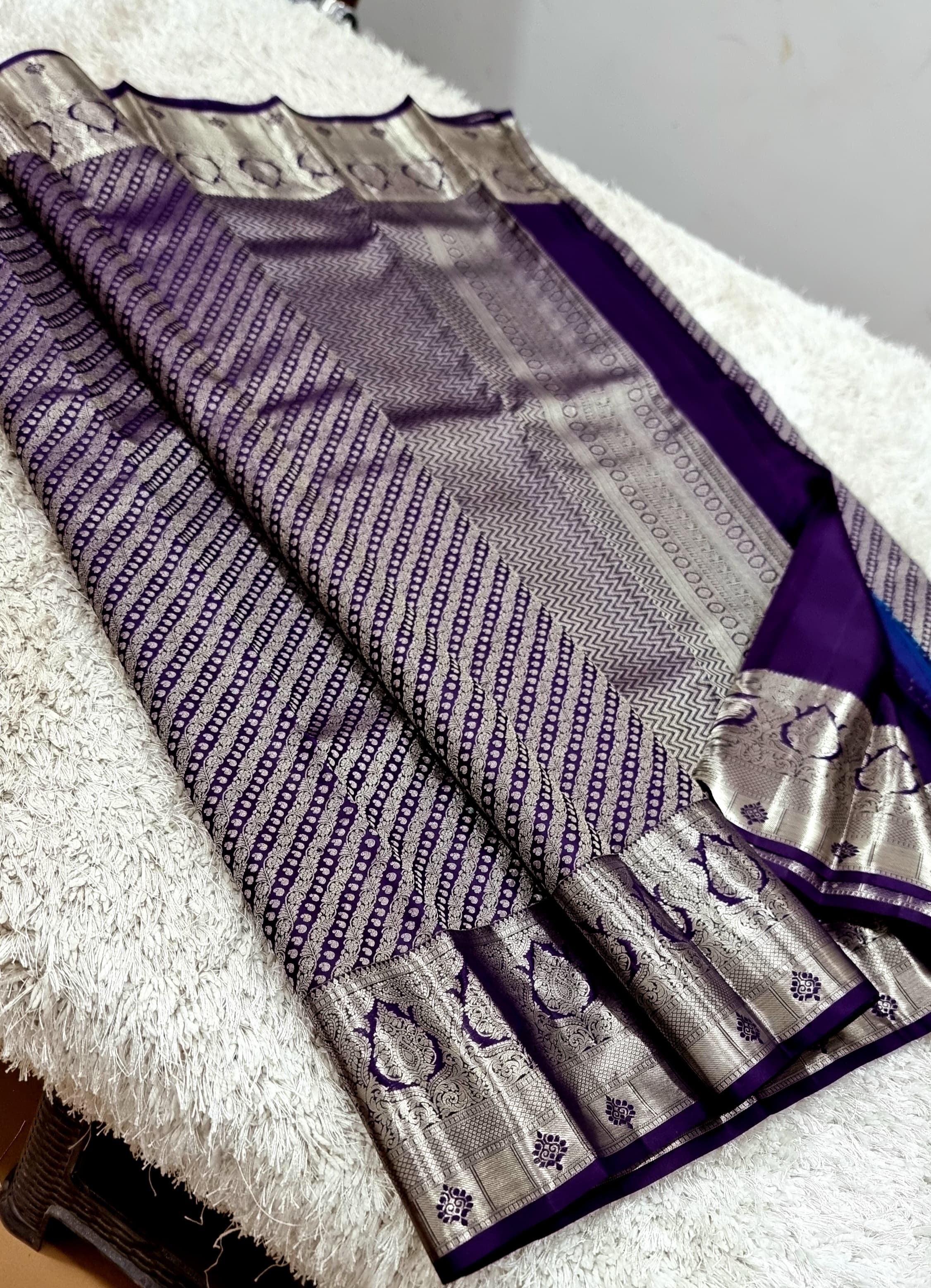 Classic Violet 1gm Silver Zari Kanchipuram Handloom Silk Saree SS25802