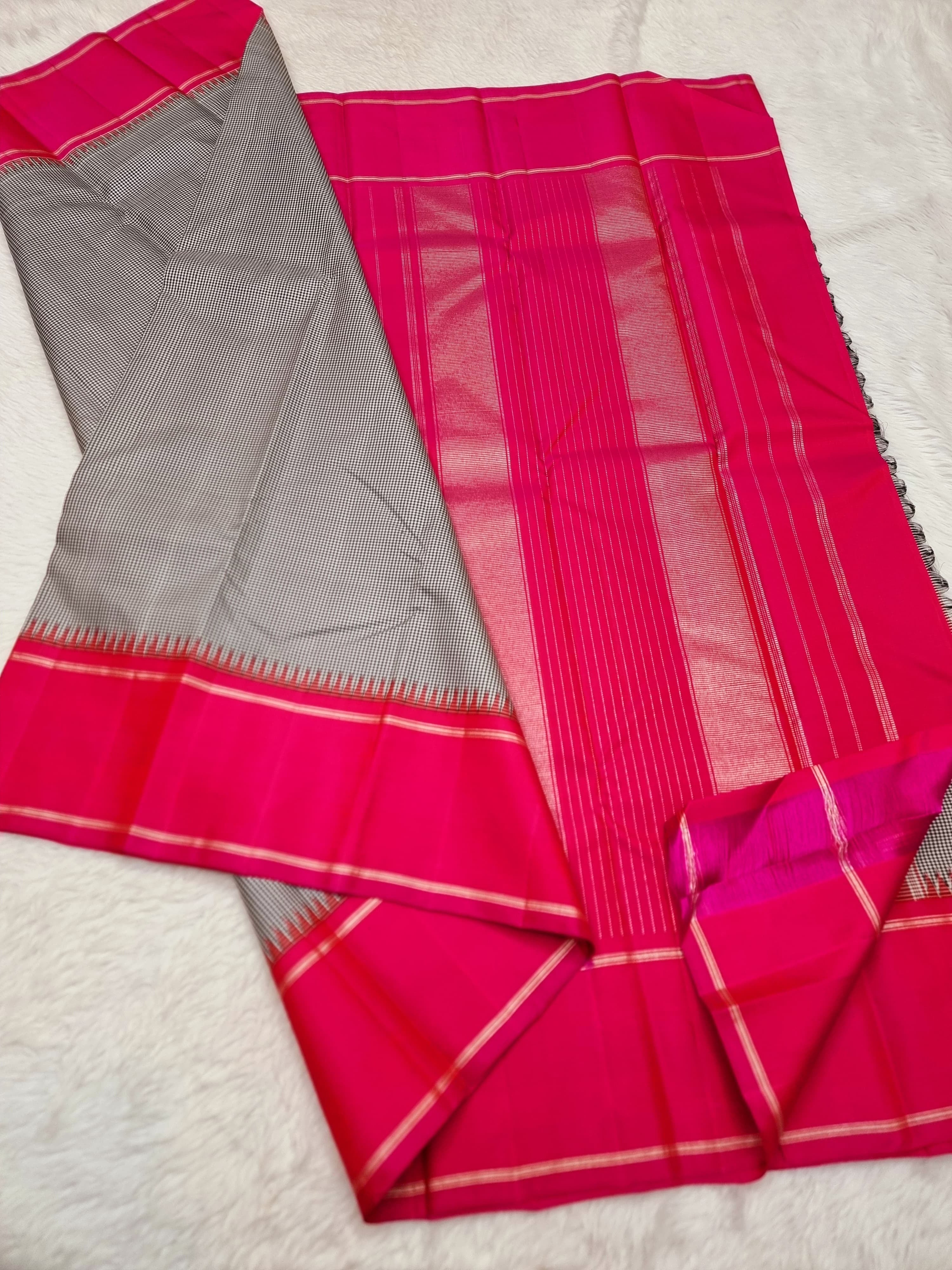 Black Checker & Raspberry 2gm Zari Korvai Traditional Elegance Kanchipuram Handloom Silk Saree SS20359