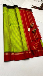 Load image into Gallery viewer, Classic Spring Green Chilli Red &amp; Black Kanchipuram Handloom Silk Saree SS25847
