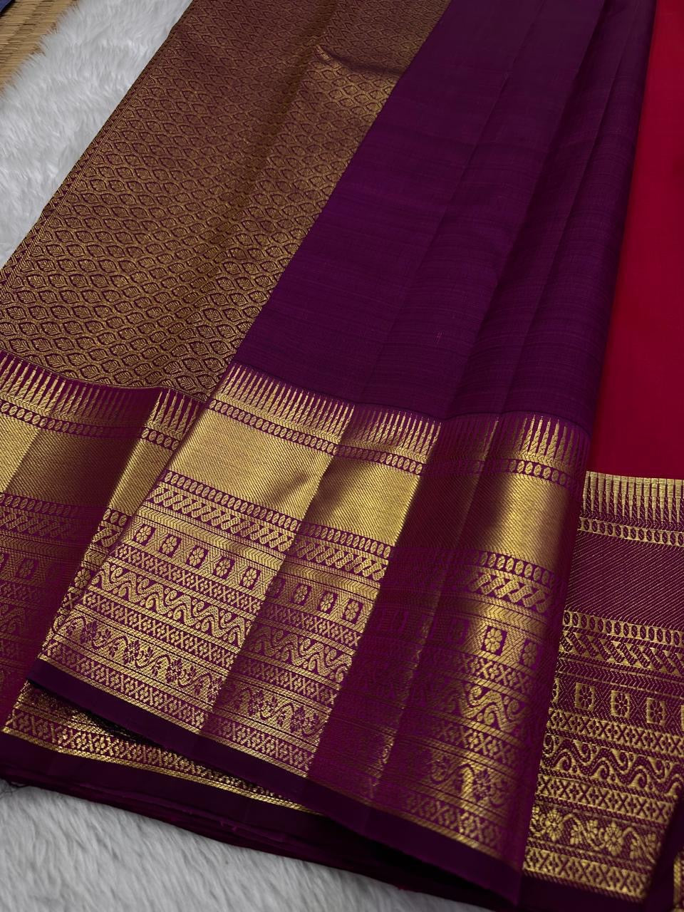 Classic Chilly Red & Berry Plum 2gm Zari Elegance Kanchipuram Handloom Silk Saree SS24630