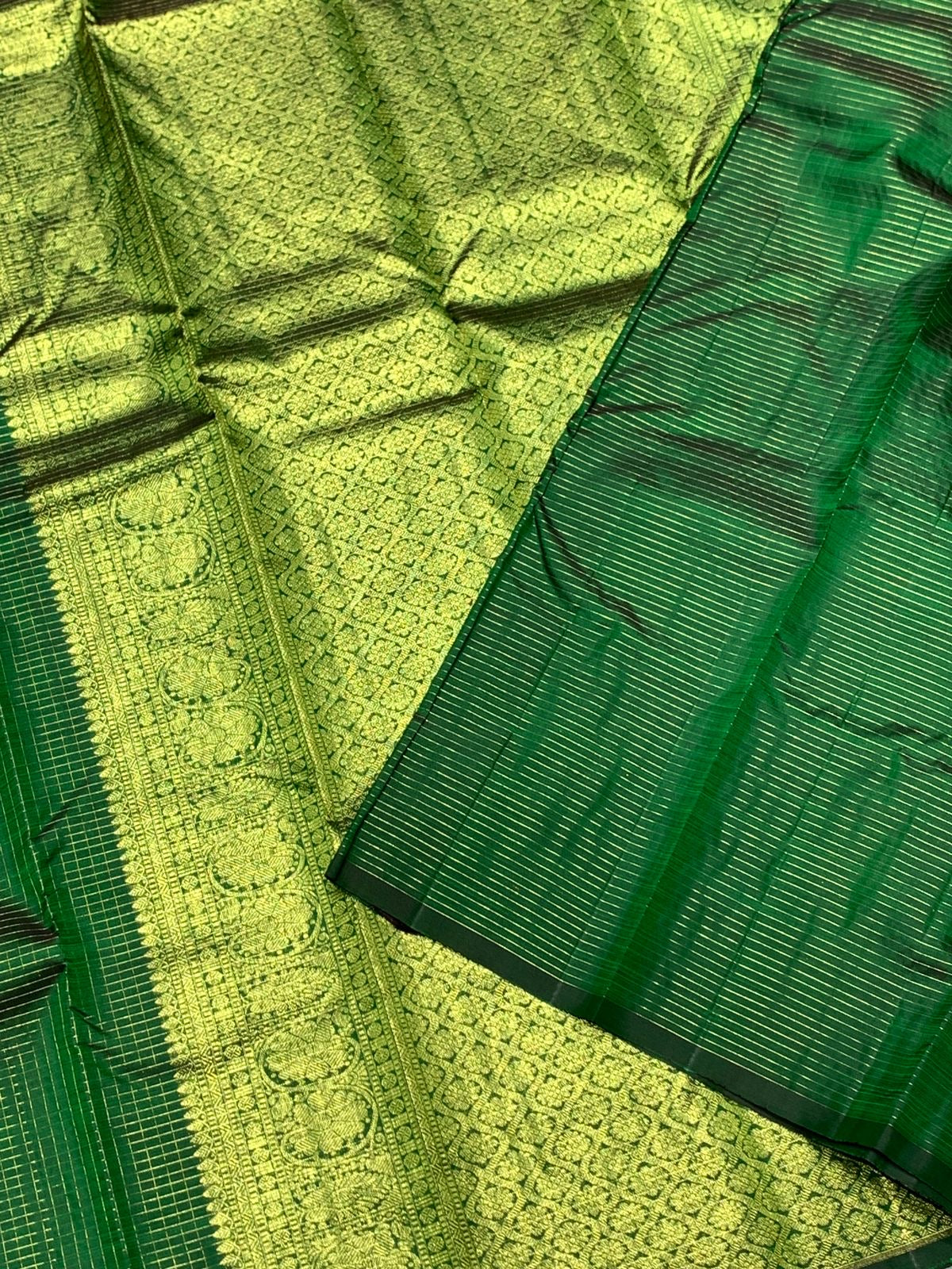 Classic Dark Green 2gm Zari Kanchipuram Handloom Silk Saree SS25976