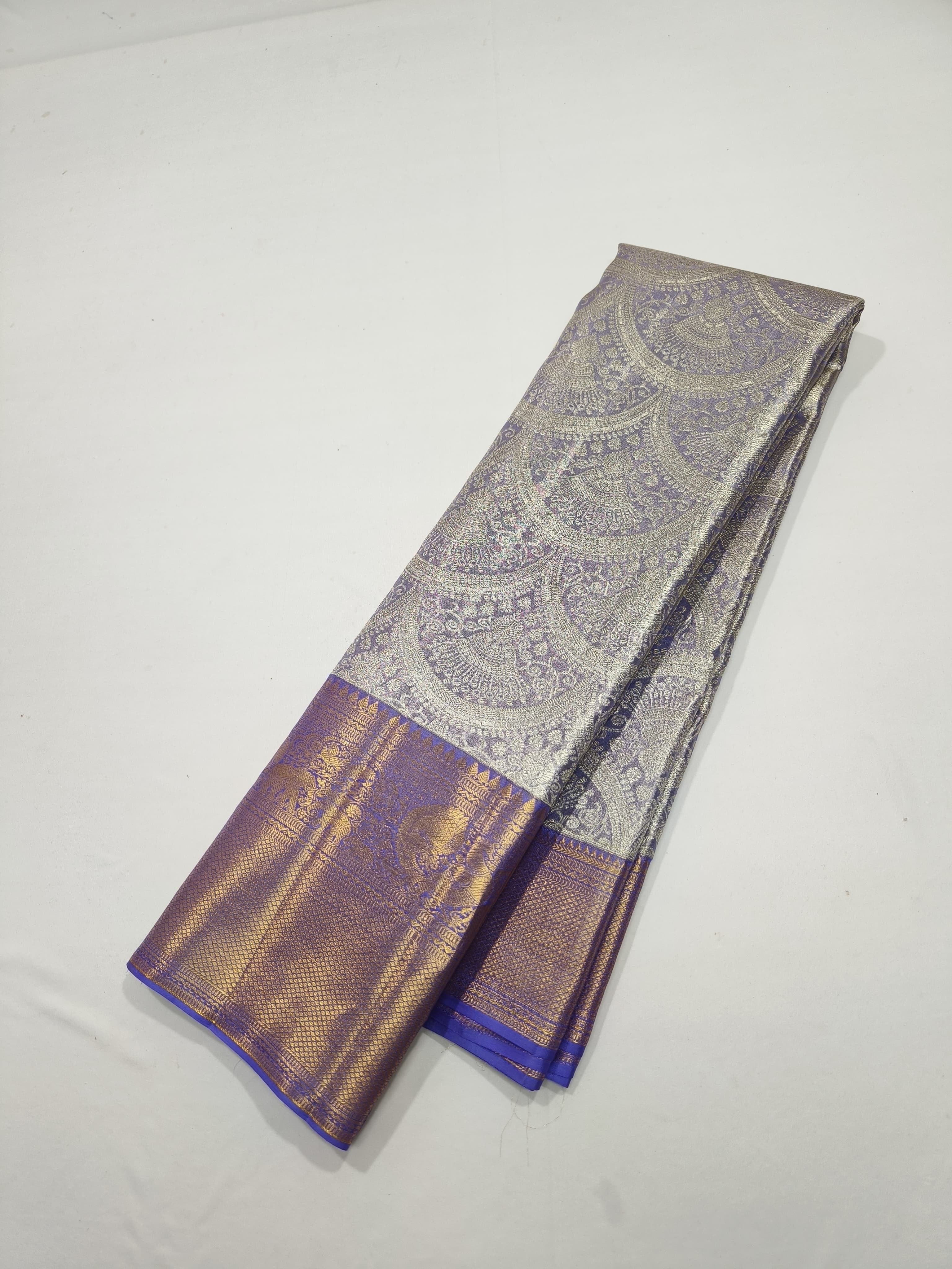 Classic Silver & Lavender Bridal Elegance Kanchipuram Handloom Silk Saree SS24591