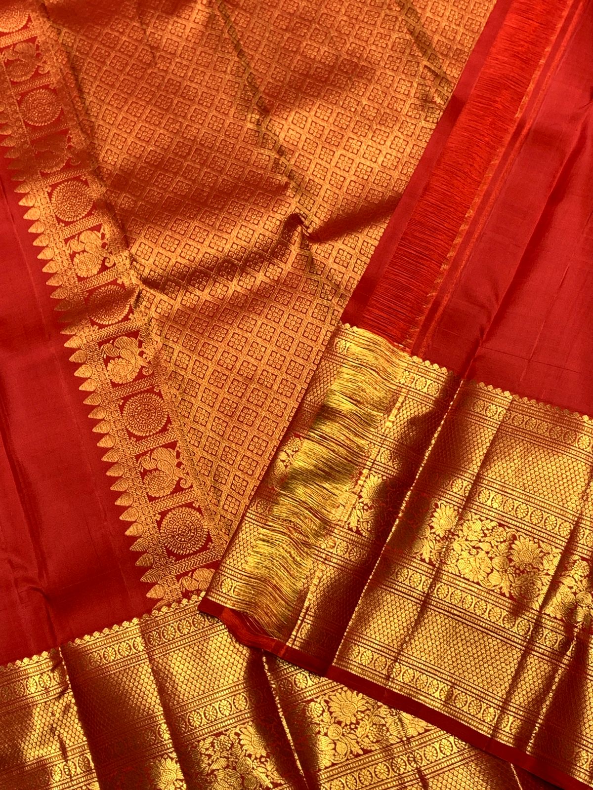 Classic Orange Elegance Kanchipuram Handloom Silk Saree SS25433