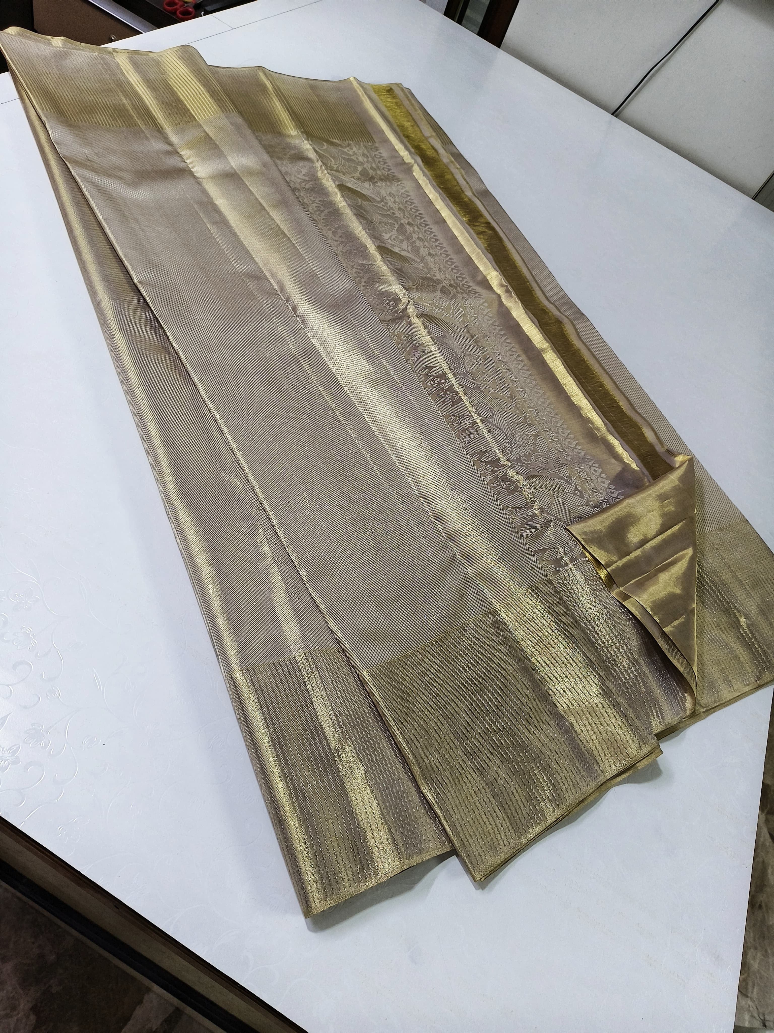 Classic Antique Gold 2gm Zari Kanchipuram Handloom Silk Saree SS25843