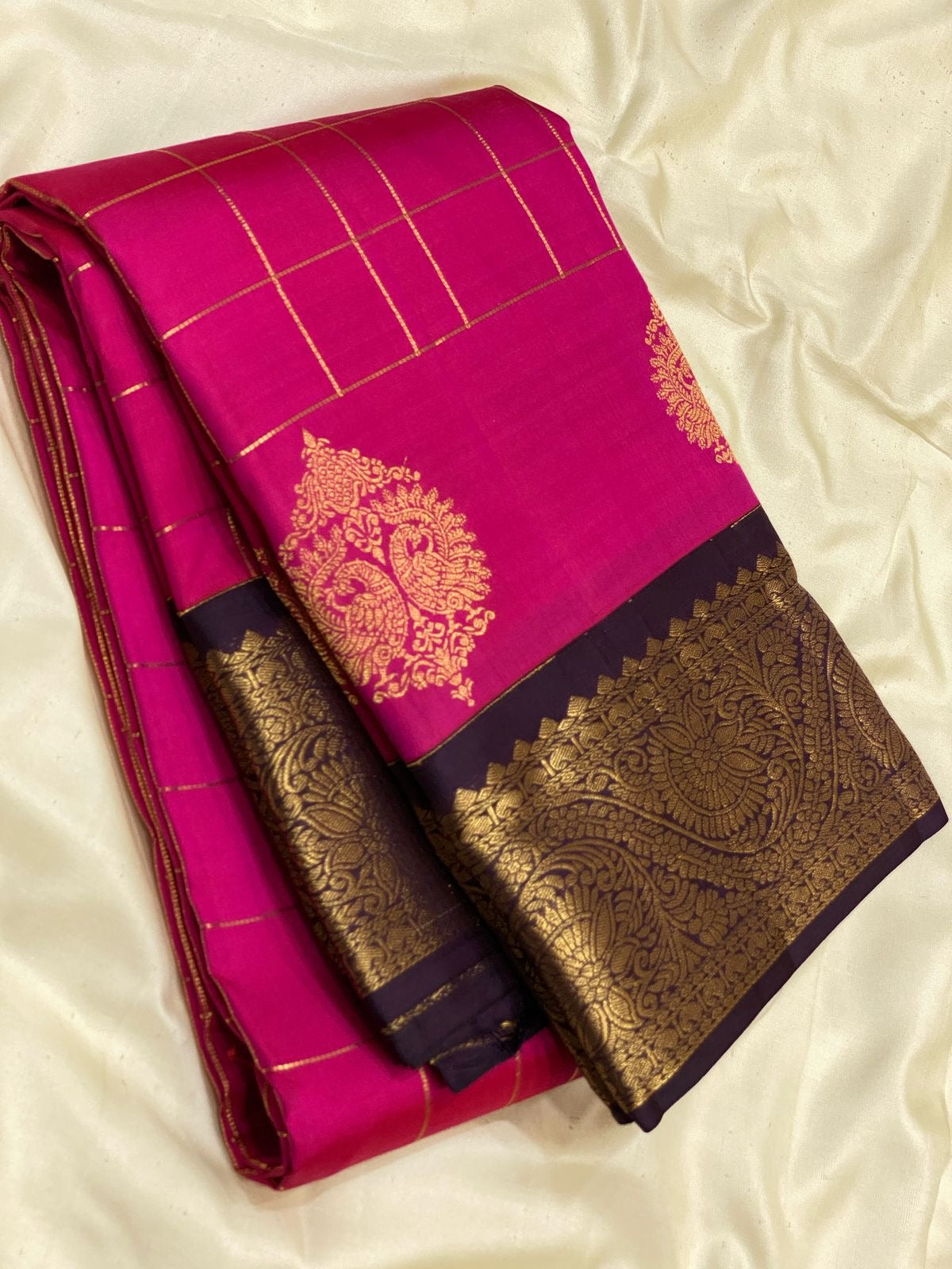 Classic Fuchsia Pink & Plum 2gm Zari Vaira Oosi Checks Elegance Kanchipuram Handloom Silk Saree SS24607