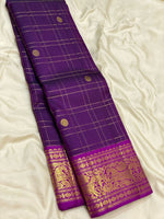 Load image into Gallery viewer, Classic Eminence Violet &amp; Fuchsia Pink 2gm Zari Vaira Oosi Elegance Kanchipuram Handloom Silk Saree SS25324
