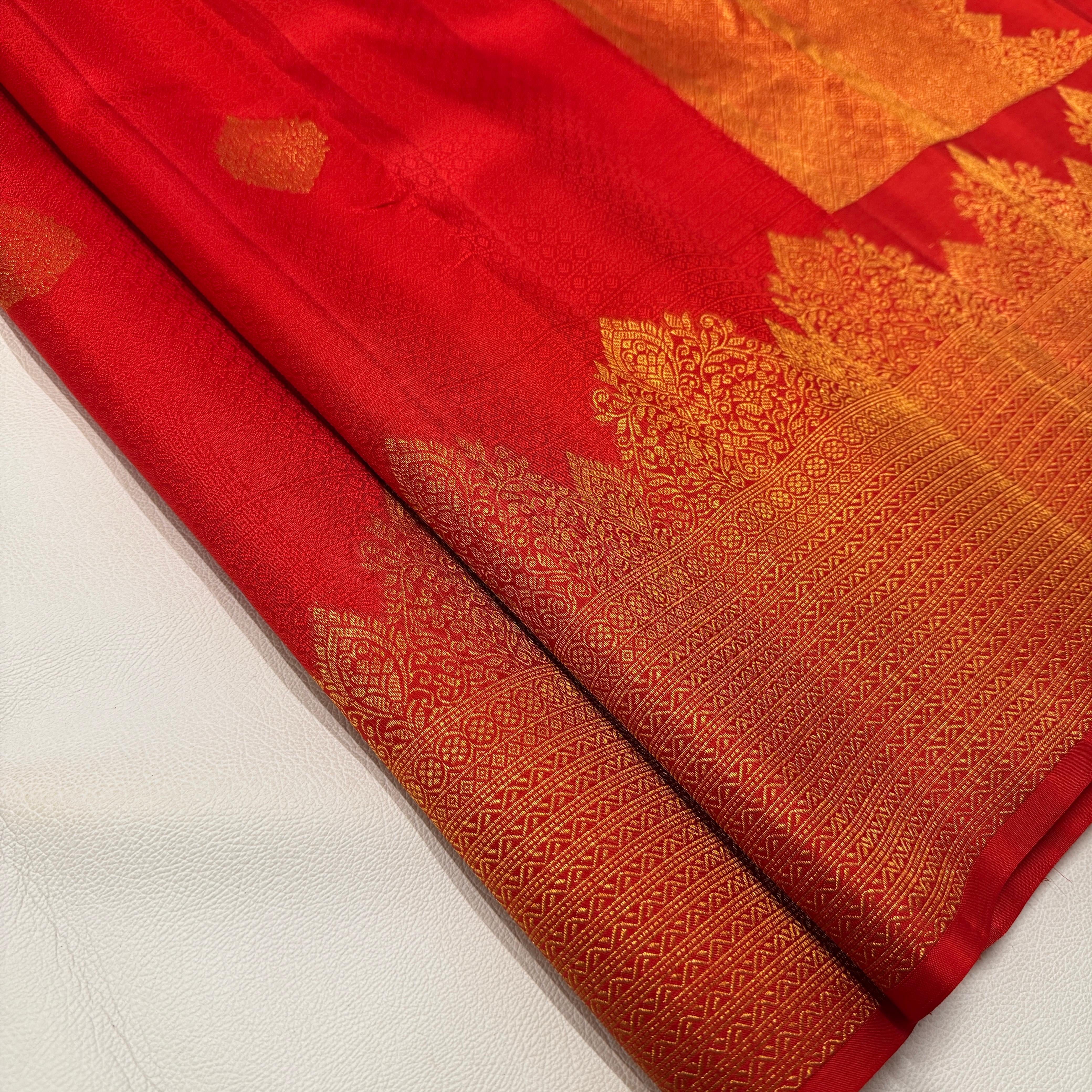 Classic Scarlet Red 2gm Zari Temple Bridal Elegance Kanchipuram Handloom Silk Saree SS26583