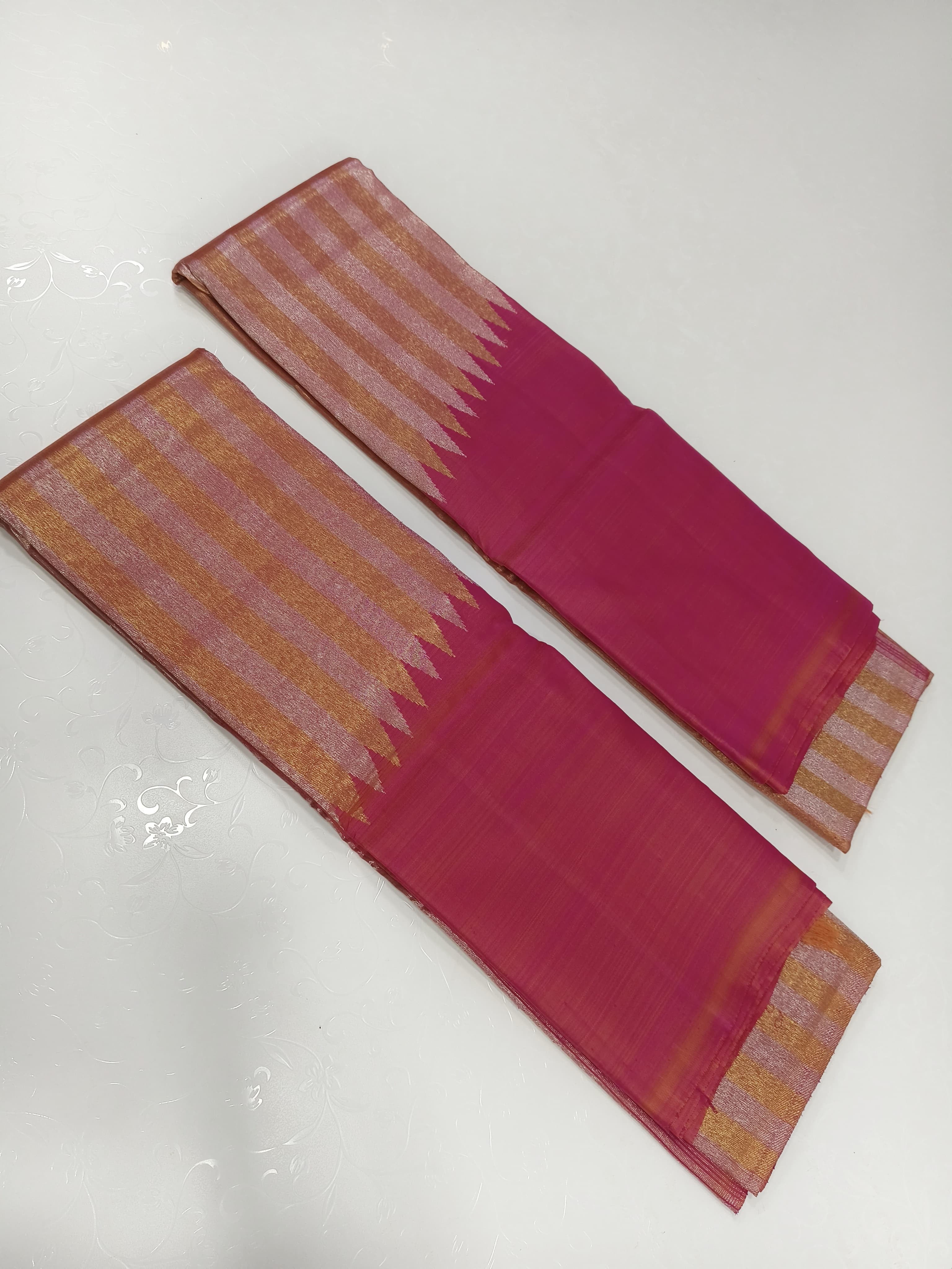 Classic Dark Berry Pink 2gm Zari Temple Border Elegance Kanchipuram Handloom Silk Saree SS23654