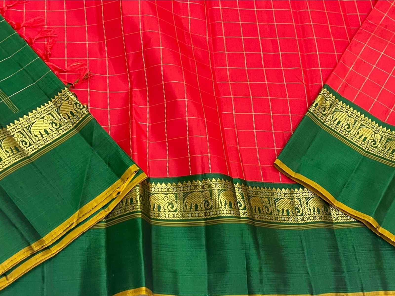 Classic Tomato Red & Green Vintage Silver Checks Korvai 1gm Zari Kanchipuram Handloom Silk Saree SS26274