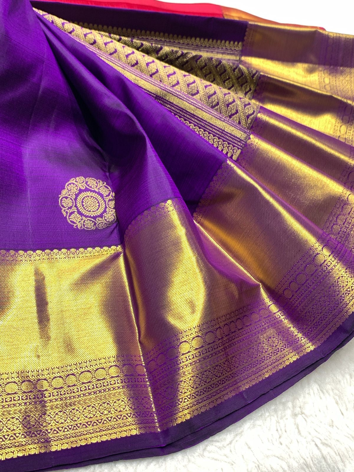 Classic Purple & Red 2gm Zari Elegance Kanchipuram Handloom Silk Saree SS24396