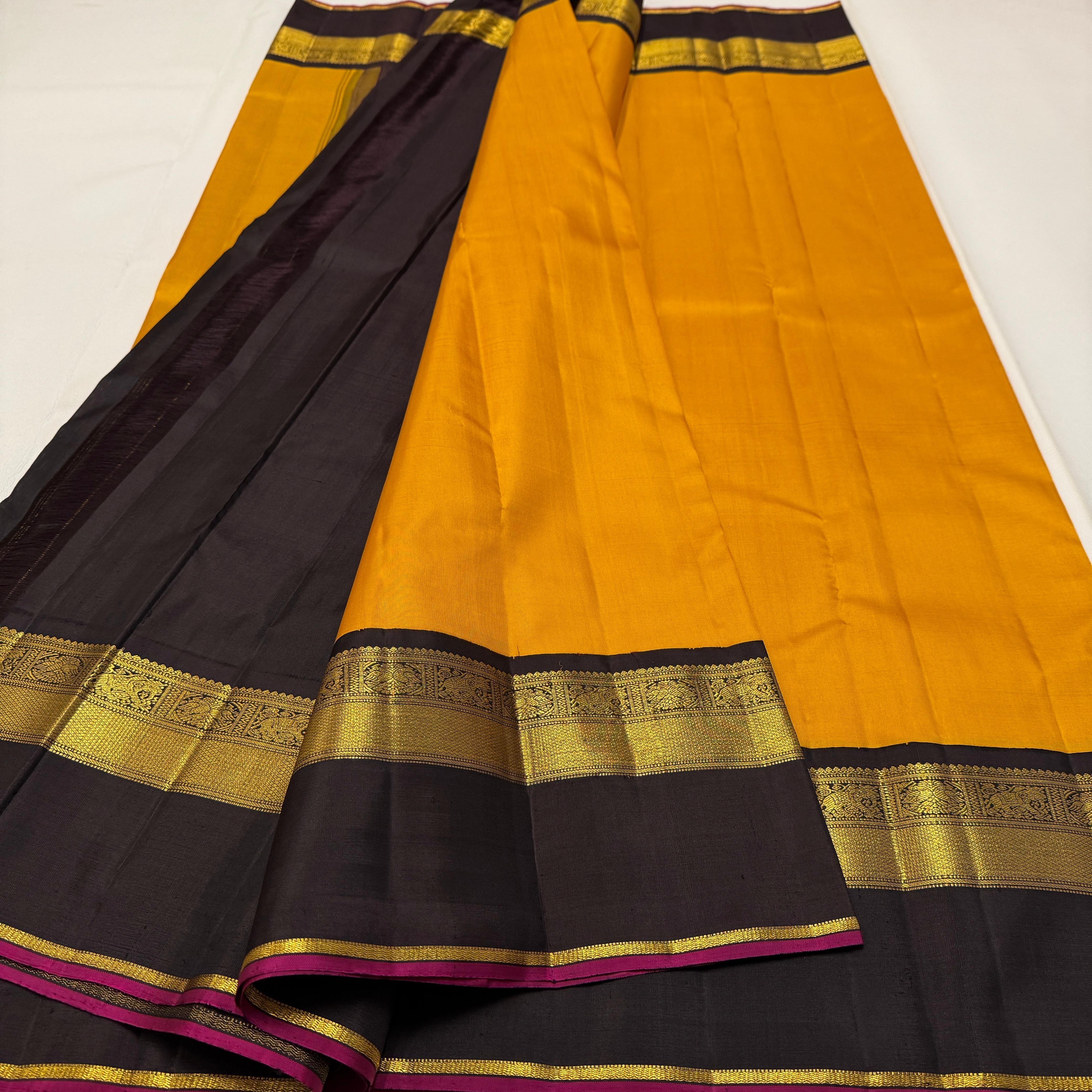 Classic Mango Yellow & Black 2gm Zari Double Side Korvai Kanchipuram Handloom Silk Saree SS25934