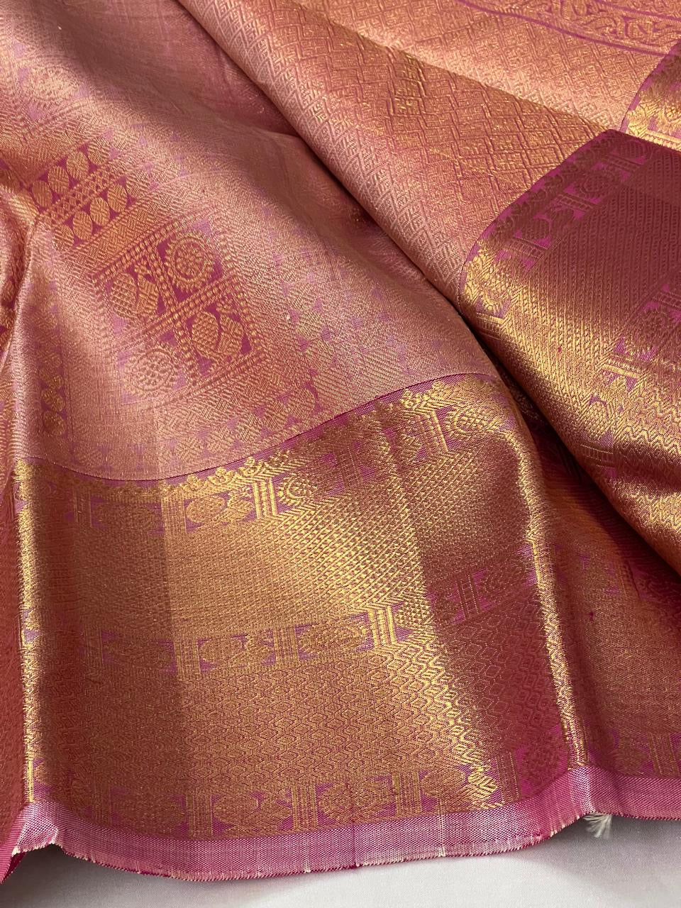 Classic Onion Pink 2gm Zari Elegance Kanchipuram Handloom Silk Saree SS24158