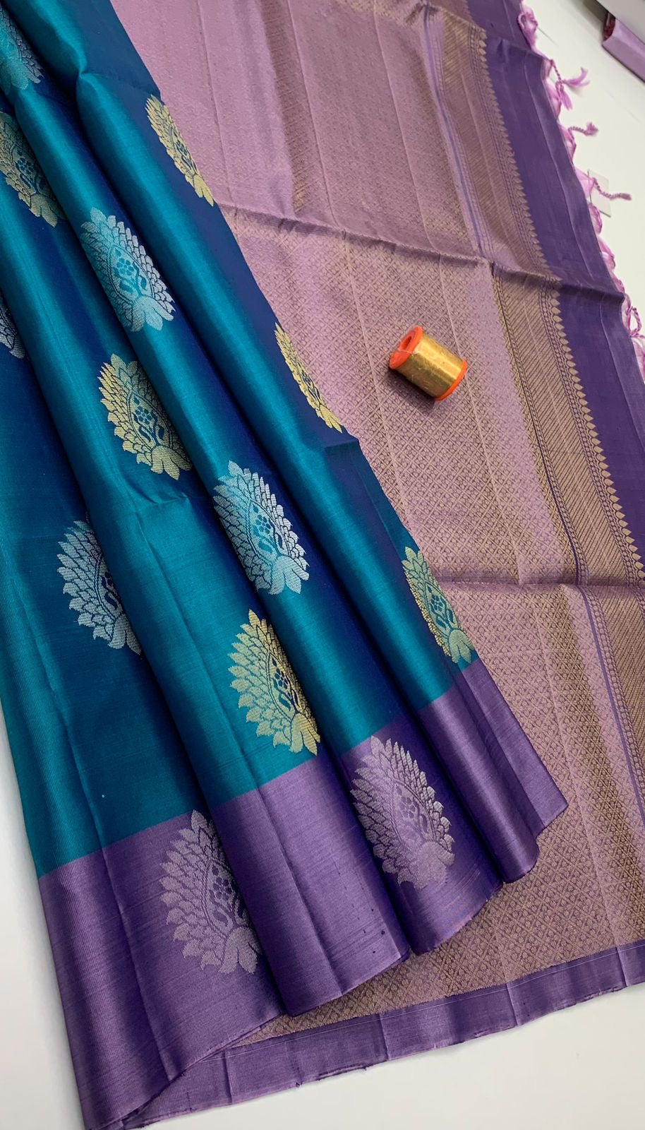 Azure Blue & Lavender Double Warp Elegance Handloom Soft Silk Saree SS23225