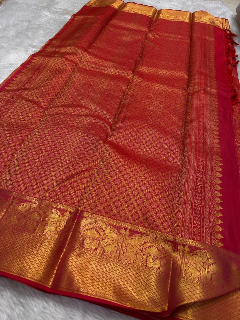 Classic Crimson Red Bridal Elegance Kanchipuram Handloom Silk Saree SS26227