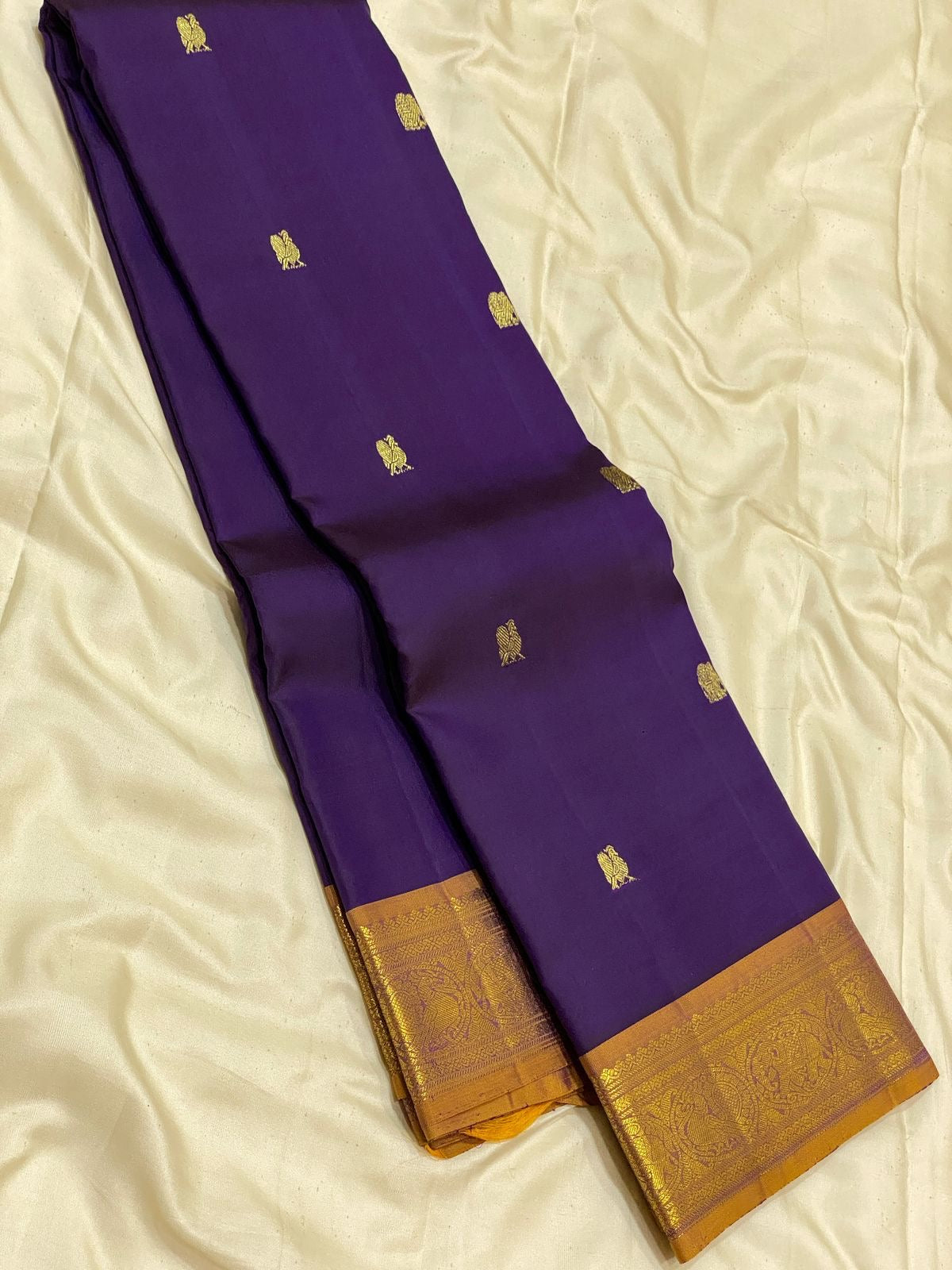 Classic Violet & Mustard 2gm Zari Elegance Kanchipuram Handloom Silk Saree SS24697