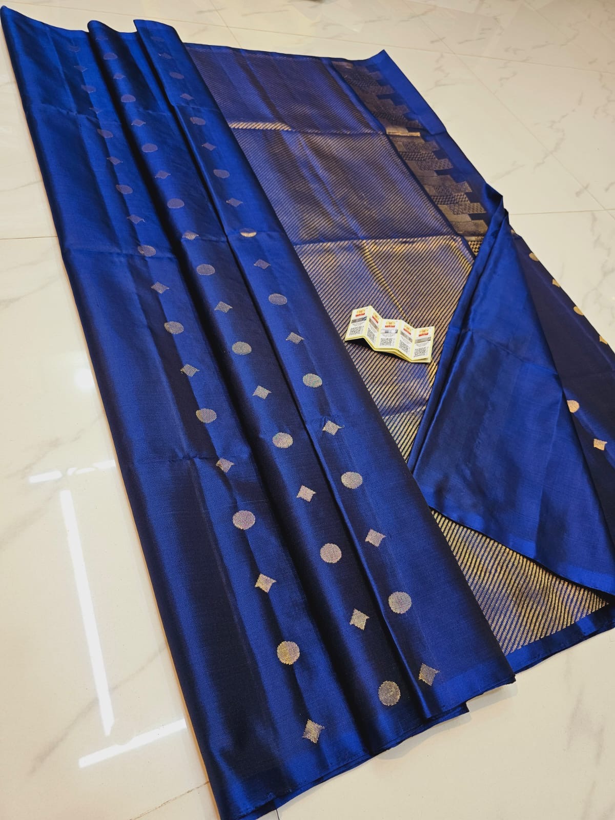 Classic Royal Blue Elegance Handloom Soft Silk Saree SS23555