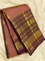 Load image into Gallery viewer, Classic Dusky Sand Pink &amp; Plum Long Border Vintage Elegance Kanchipuram Handloom Silk Saree SS27187
