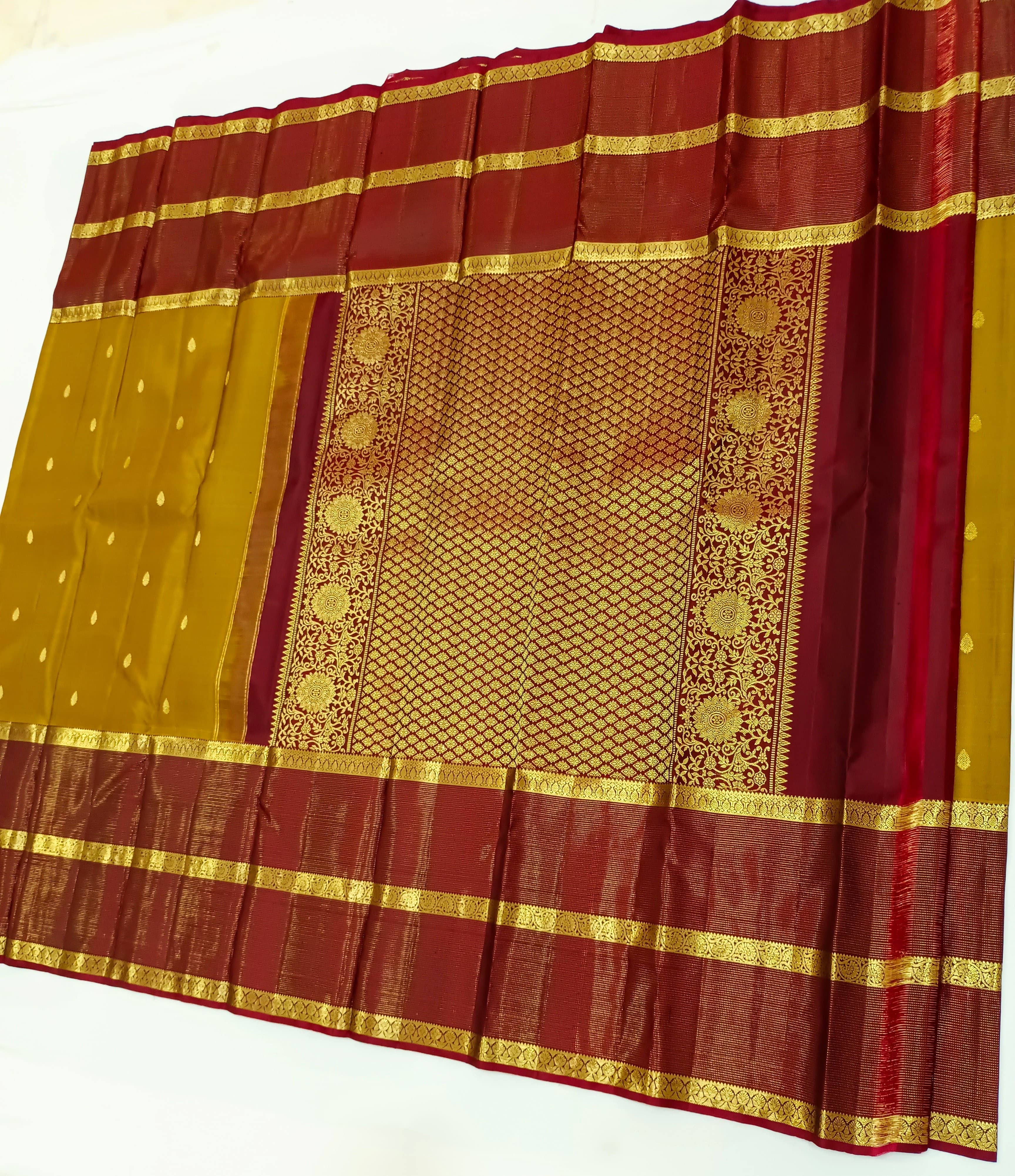 Classic Mustard & Maroon 2gm Zari Vaira Oosi Elegance Kanchipuram Handloom Silk Saree SS25336