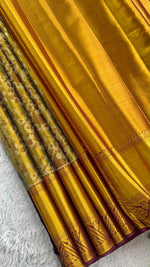 Load image into Gallery viewer, Classic Gold Bridal Elegance Kanchipuram Handloom Silk Saree SS28017

