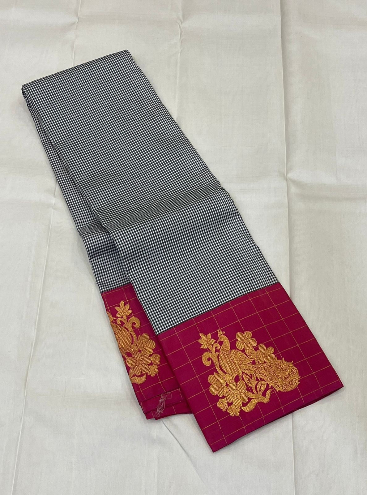 Classic Grey & Ruby Pink 2gm Zari Checks Butta Elegance Kanchipuram Handloom Silk Saree SS24457