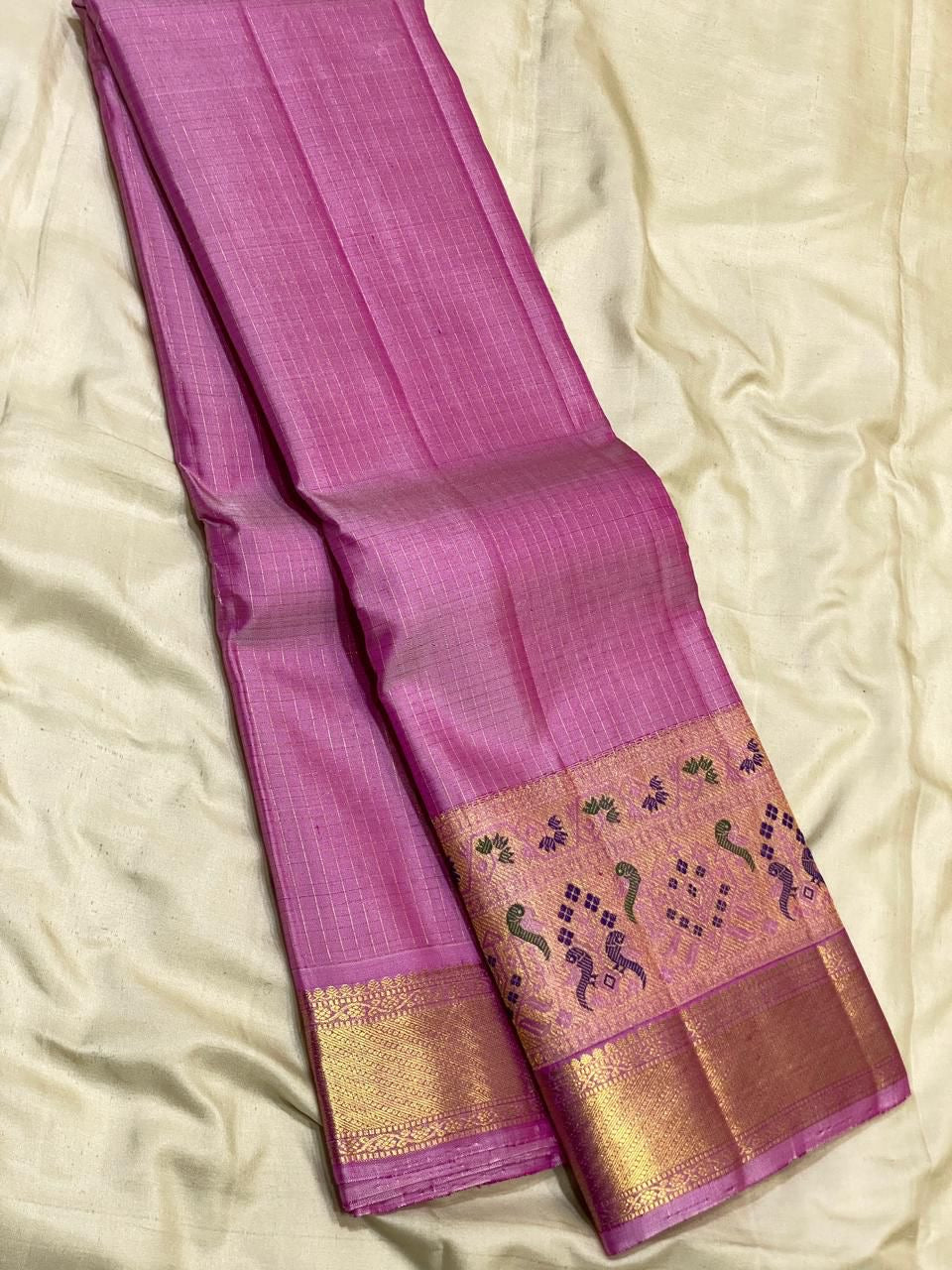 Classic Onion Pink 2gm Zari Paithani Vaira Oosi Checks Kanchipuram Handloom Silk Saree SS26506