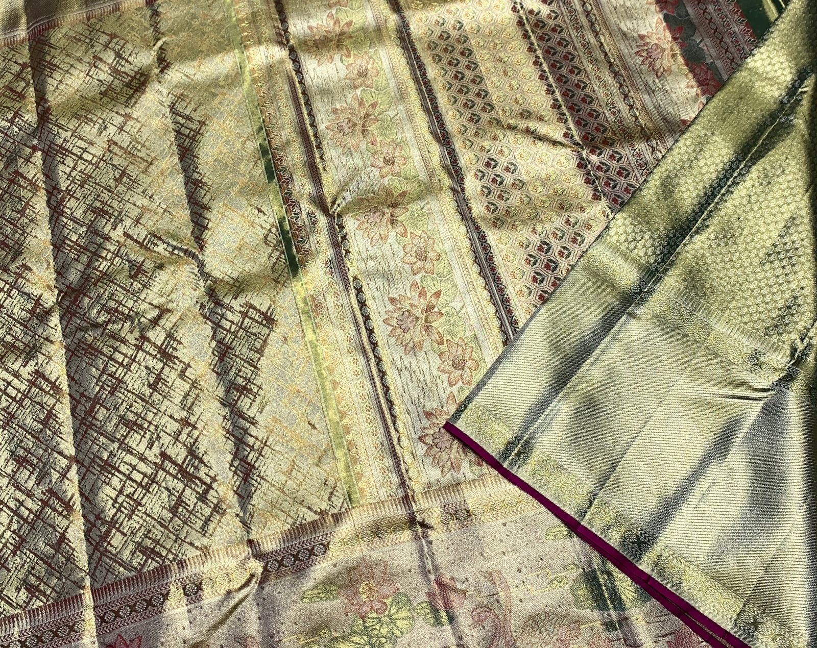Classic Gold 2gm Zari Bridal Elegance Kanchipuram Handloom Silk Saree SS25366