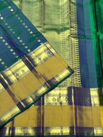 Load image into Gallery viewer, Classic Peacock Green 2gm Zari Elegance Kanchipuram Handloom Silk Saree SS25453
