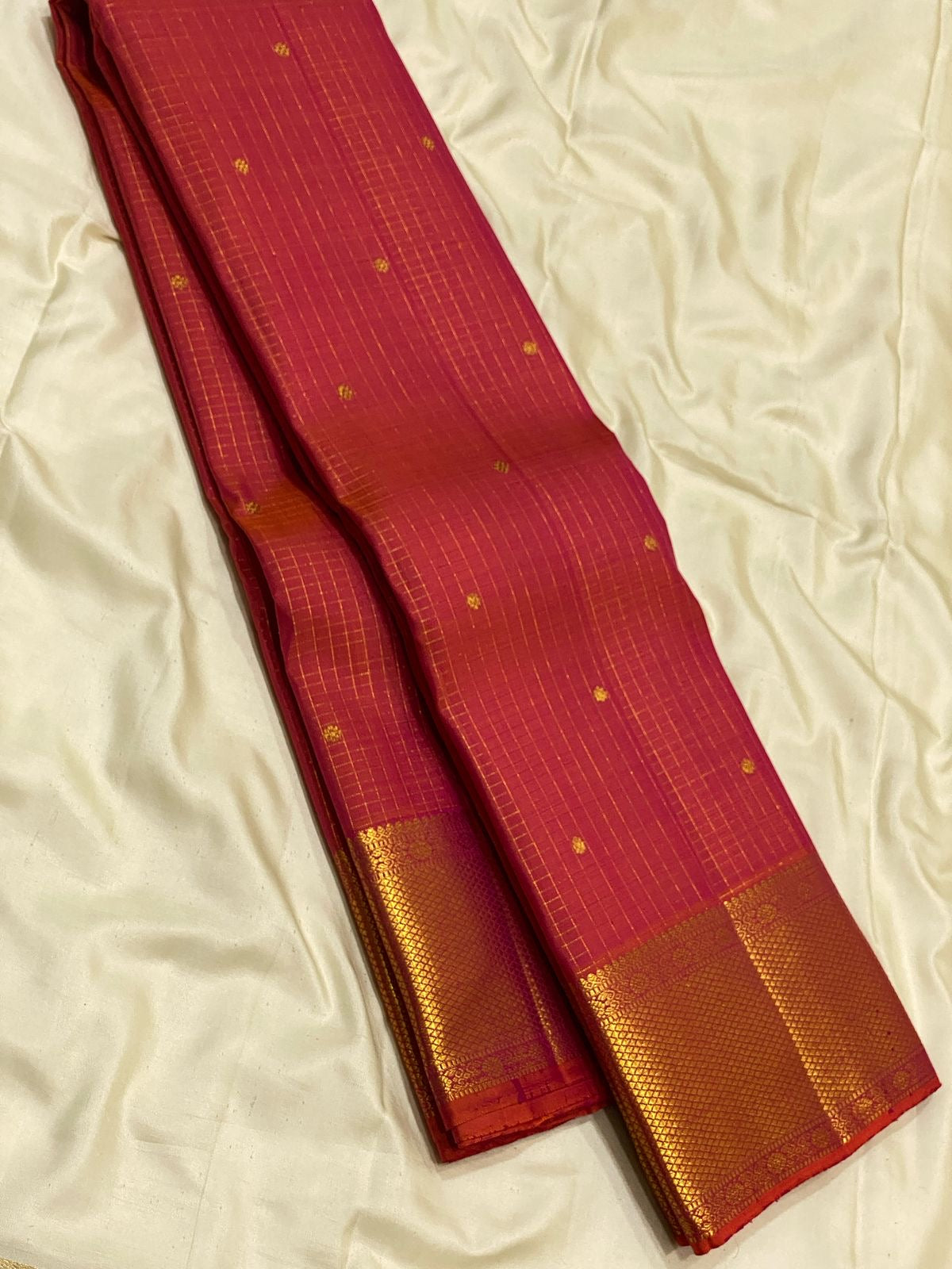 Classic Orange Pink 2gm Zari Vaira Oosi Checks Elegance Kanchipuram Handloom Silk Saree SS24738