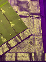 Load image into Gallery viewer, Classic Olive Green &amp; Vadamalli 2gm Zari Kanchipuram Handloom Silk Saree SS25987
