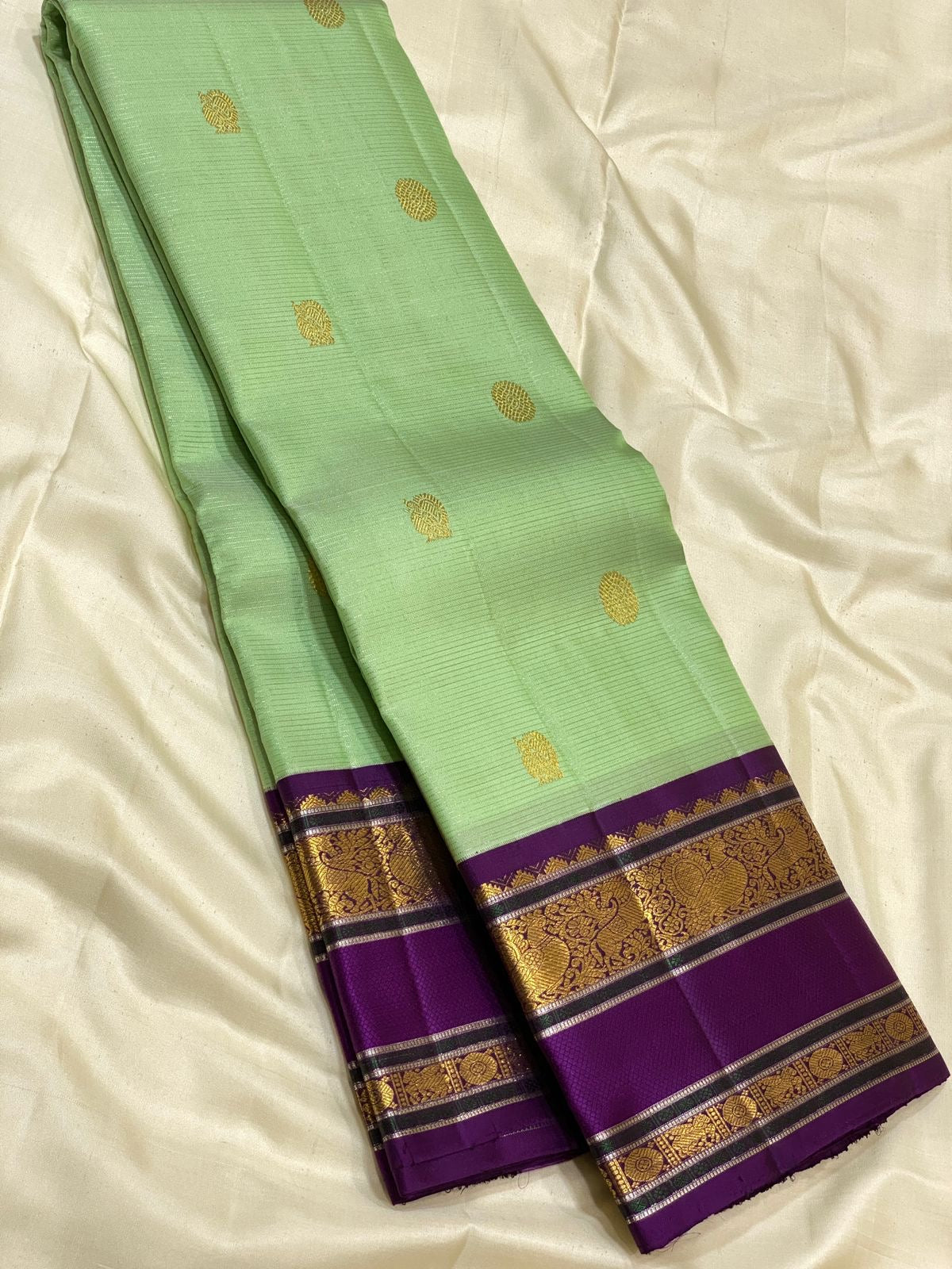 Pastel Green & Aubergine 2gm Zari Elegance Kanchipuram Handloom Silk Saree SS25322