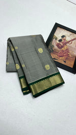Load image into Gallery viewer, Classic Cement Grey &amp; Bottle Green Korvai Elegance Kanchipuram Handloom Silk Saree SS27119
