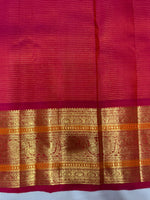 Load image into Gallery viewer, Classic Peacock Blue &amp; Chilly Red 2gm Gold Zari Korvai Checks Bridal  Elegance Kanchipuram Handloom Silk Saree SS28108
