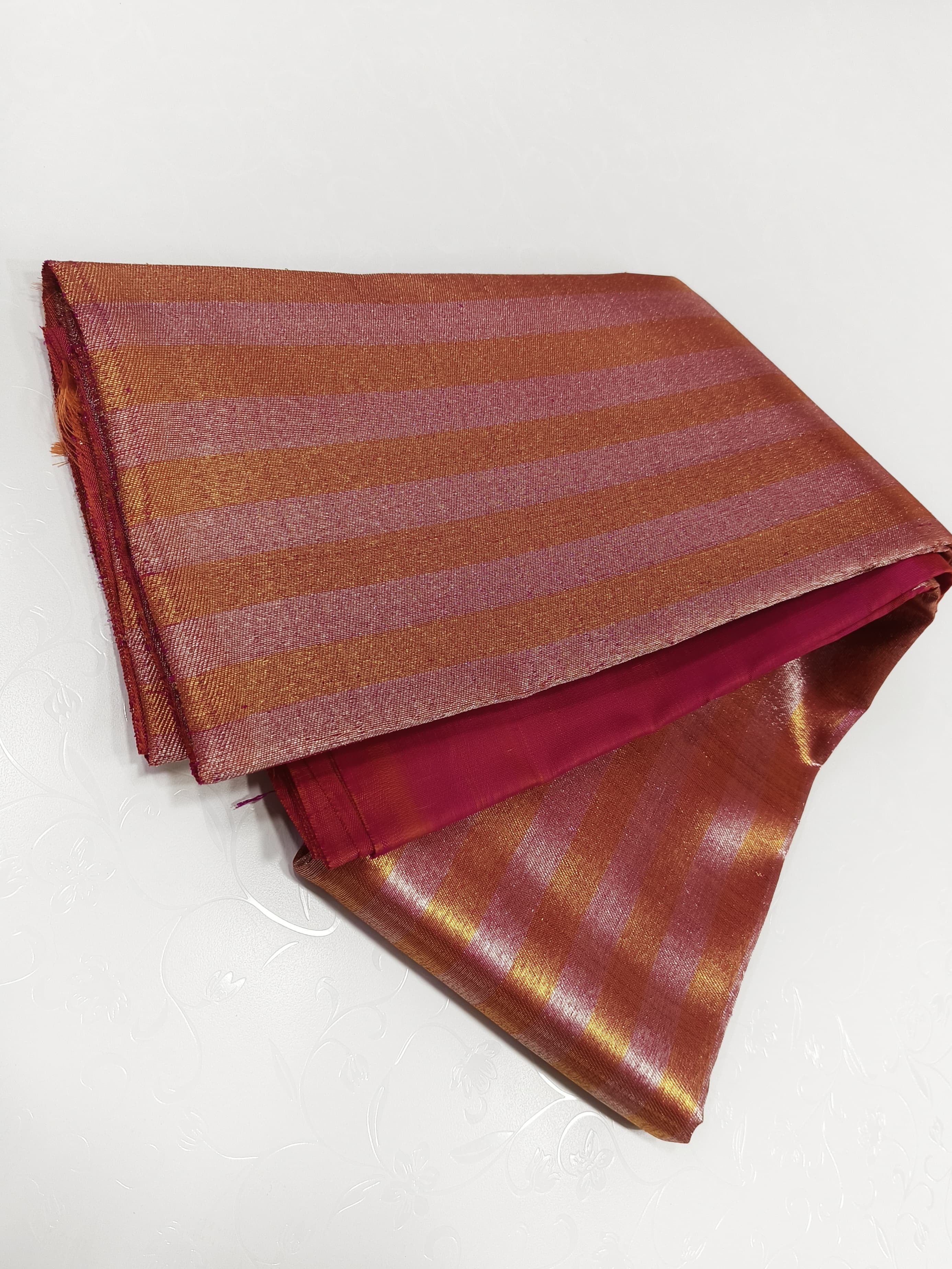 Classic Dark Berry Pink 2gm Zari Temple Border Elegance Kanchipuram Handloom Silk Saree SS23654