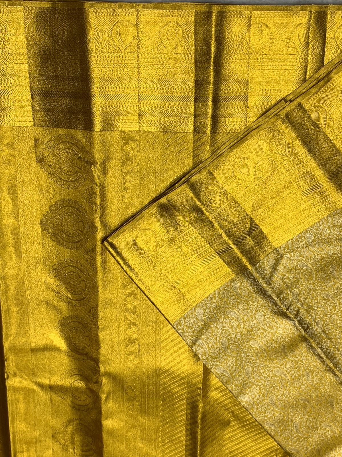 Classic Gold 2gm Zari Bridal Elegance Kanchipuram Handloom Silk Saree SS24820