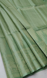 Load image into Gallery viewer, Classic Fern Green Double Warp Elegance Handloom Soft Silk Saree SS28471
