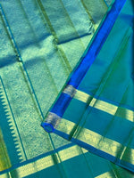 Load image into Gallery viewer, Classic Spring Green &amp; Teal Blue 2gm Zari Elegance Kanchipuram Handloom Silk Saree SS27503
