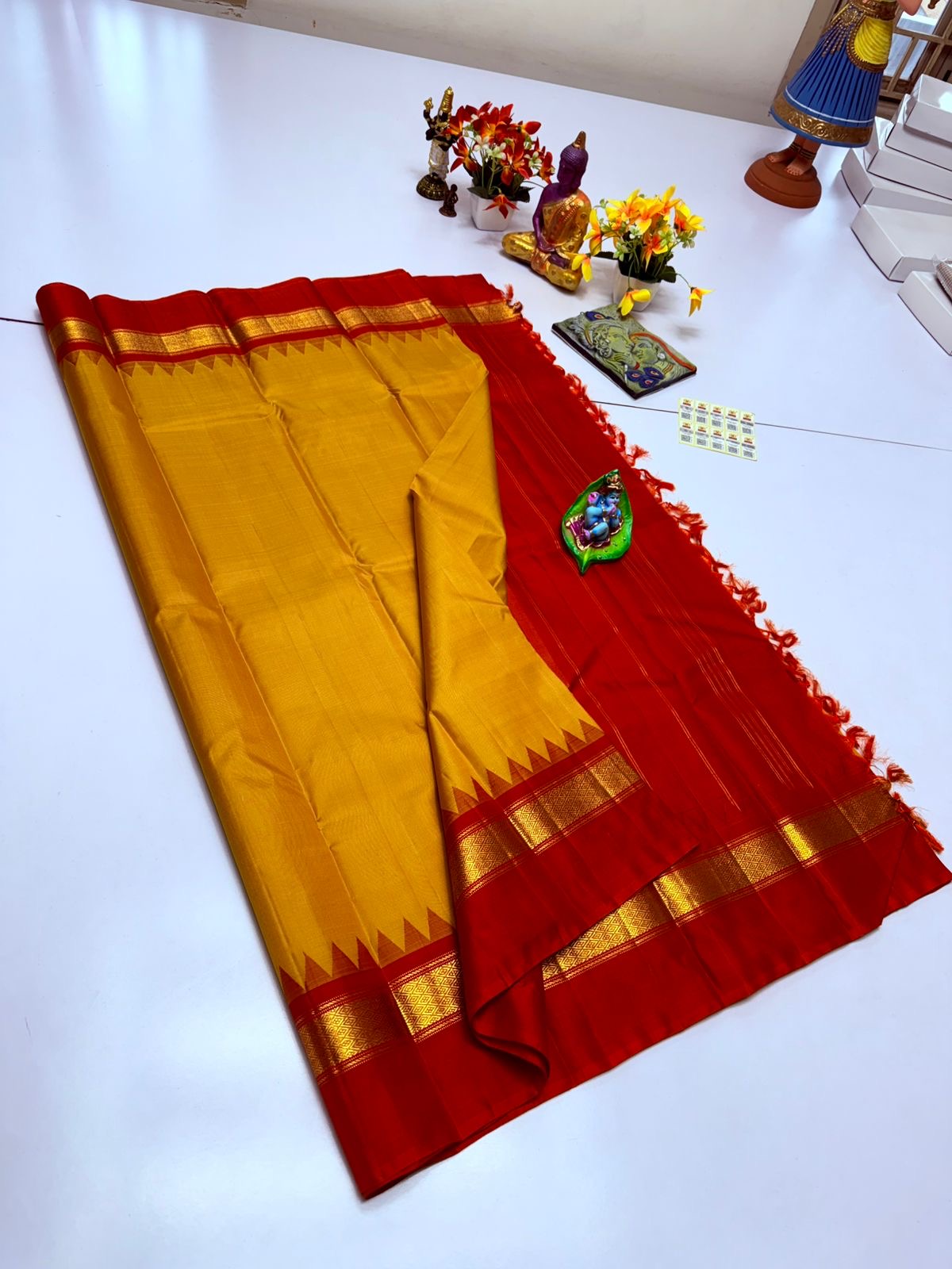 Classic Mango Yellow & Orange Double Warp Elegance Handloom Soft Silk Saree SS23695