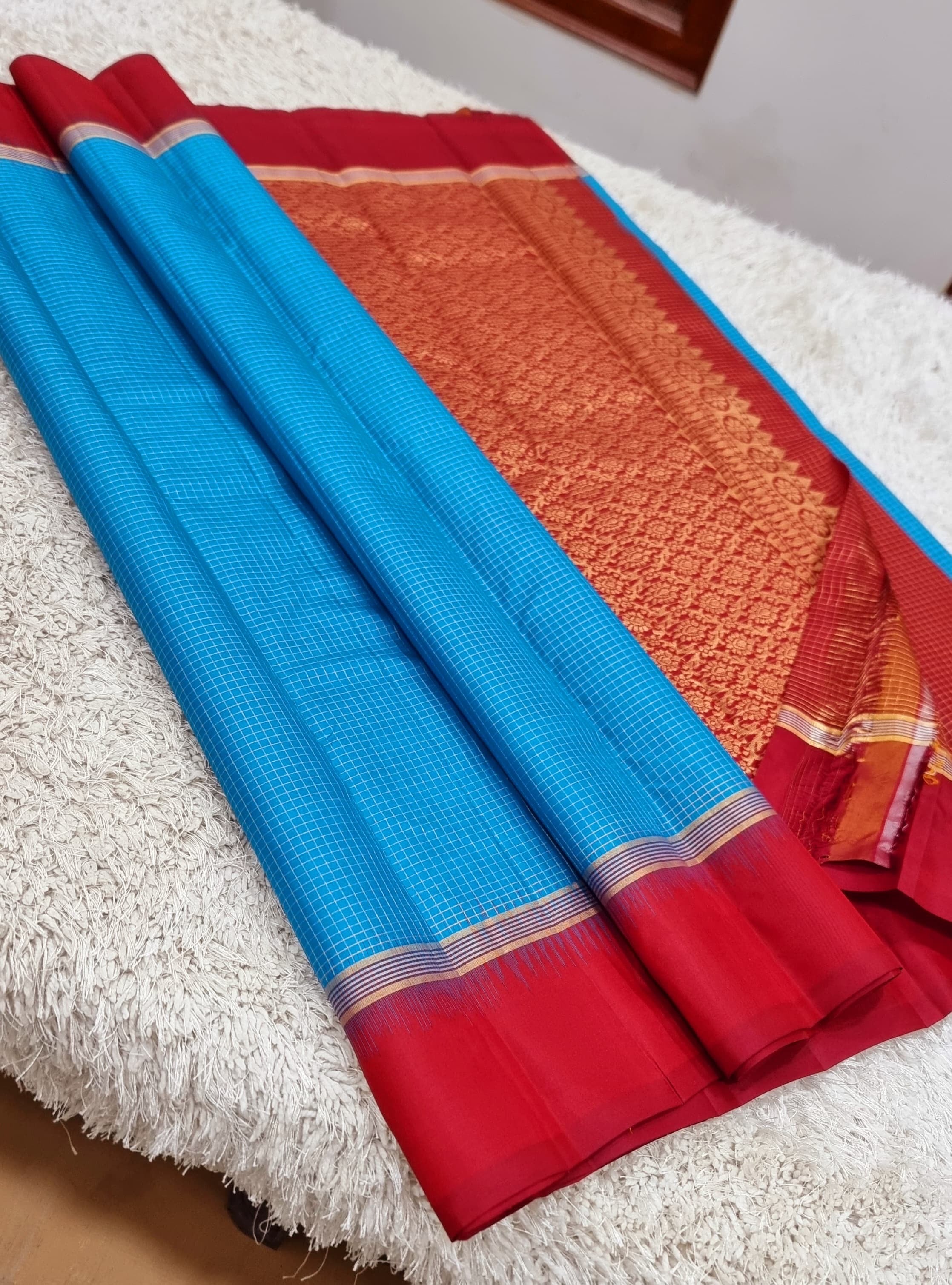 Classic Azure Blue & Scarlet Red Kanchipuram Handloom Silk Saree SS25555
