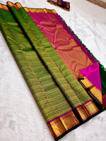 Load image into Gallery viewer, Classic Green 2gm Zari Brocade Elegance Kanchipuram Handloom Silk Saree SS25164
