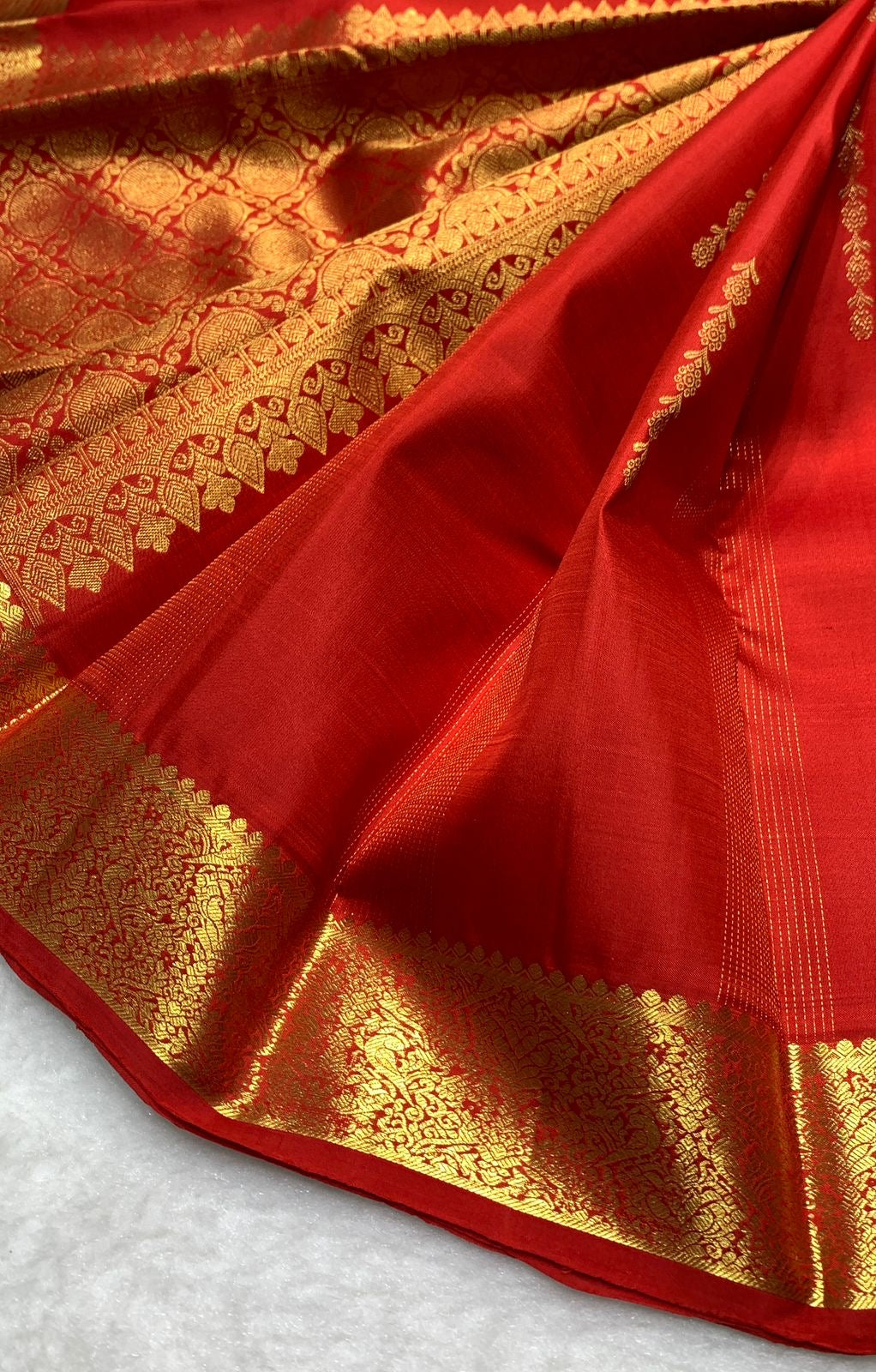 Classic Brick Red 2gm Zari Elegance Kanchipuram Handloom Silk Saree SS23559