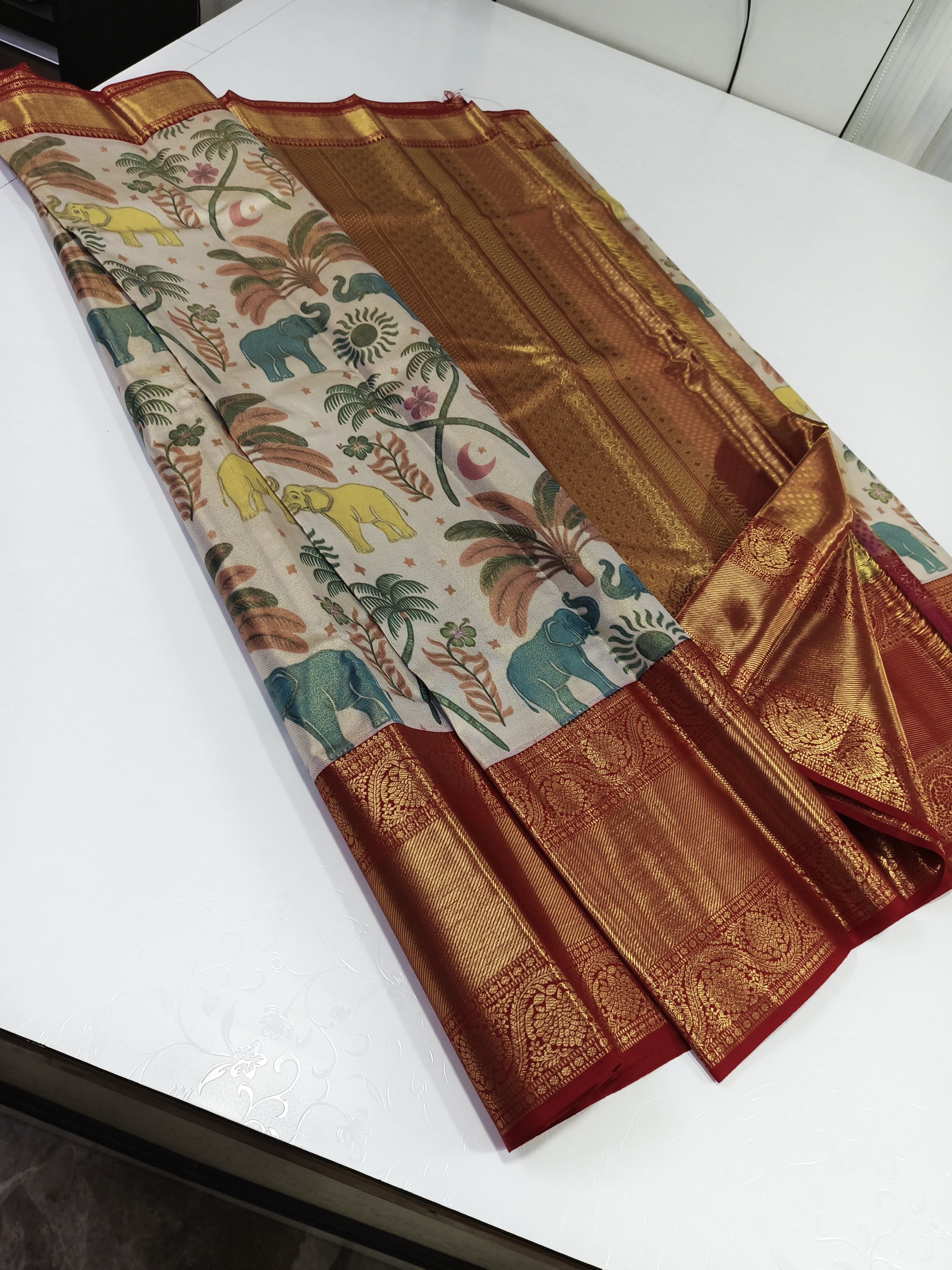 Classic Offwhite & Ruby Pink 2gm Zari Brocade Bridal Elegance Kanchipuram Handloom Silk Saree SS24728