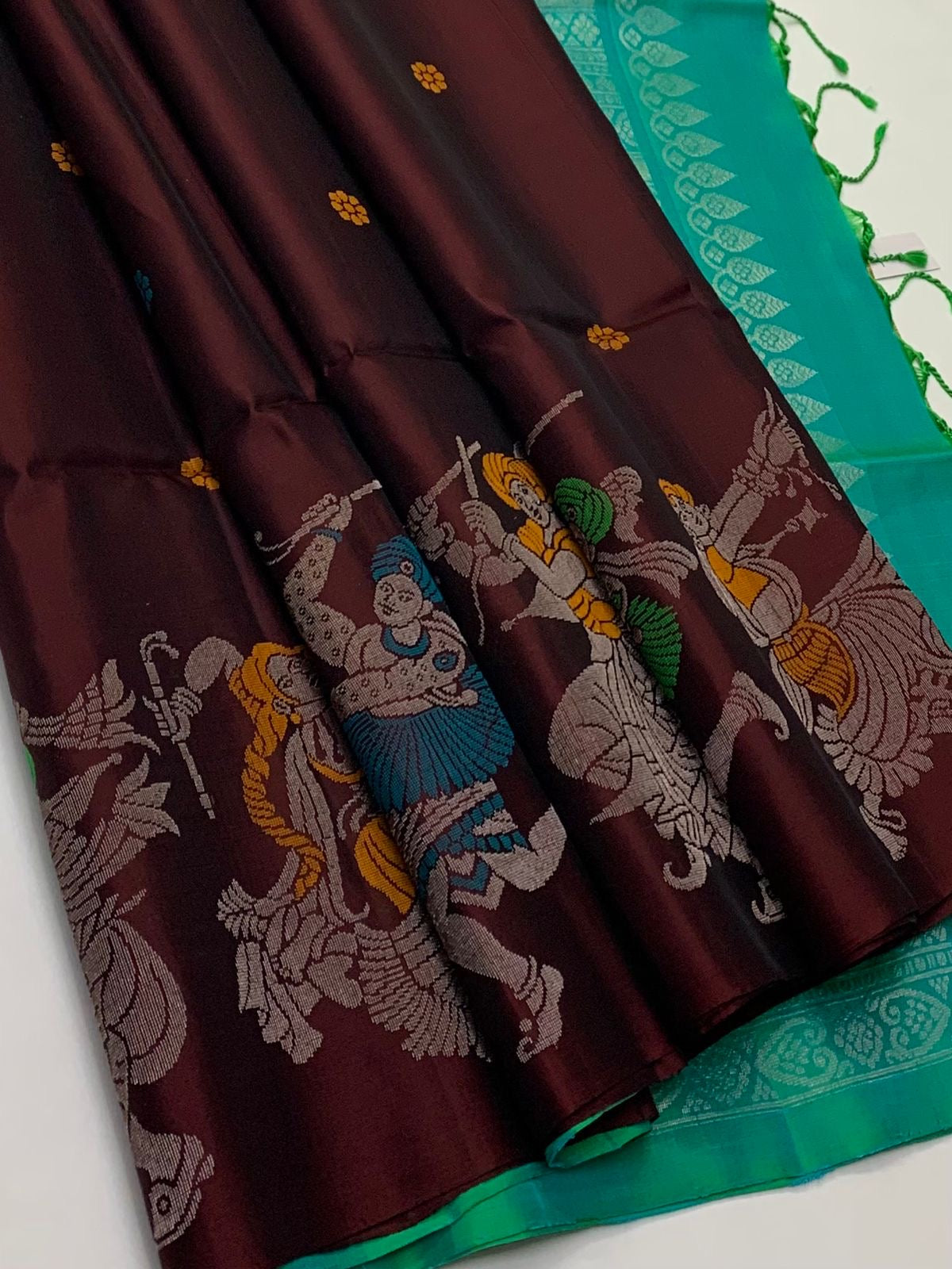 Classic Dark Chocolate & Sea Green Elegance Handloom Soft Silk Saree SS26113