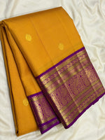 Load image into Gallery viewer, Classic Orange Mustard &amp; Vadamalli 2gm Zari Elegance Kanchipuram Handloom Silk Saree SS26916
