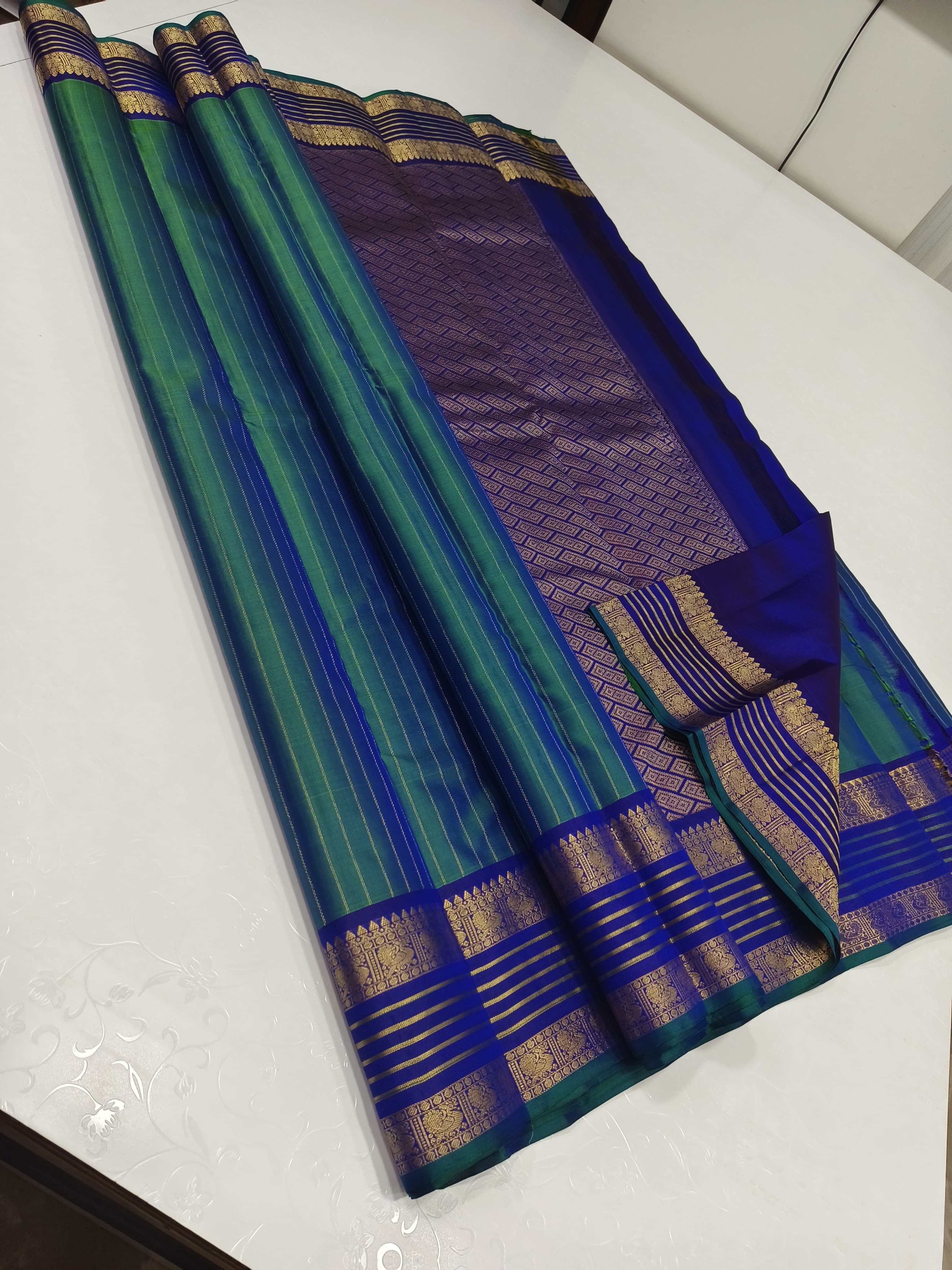 Classic Peacock Green & Robin Blue Kanchipuram Handloom Silk Saree SS25673