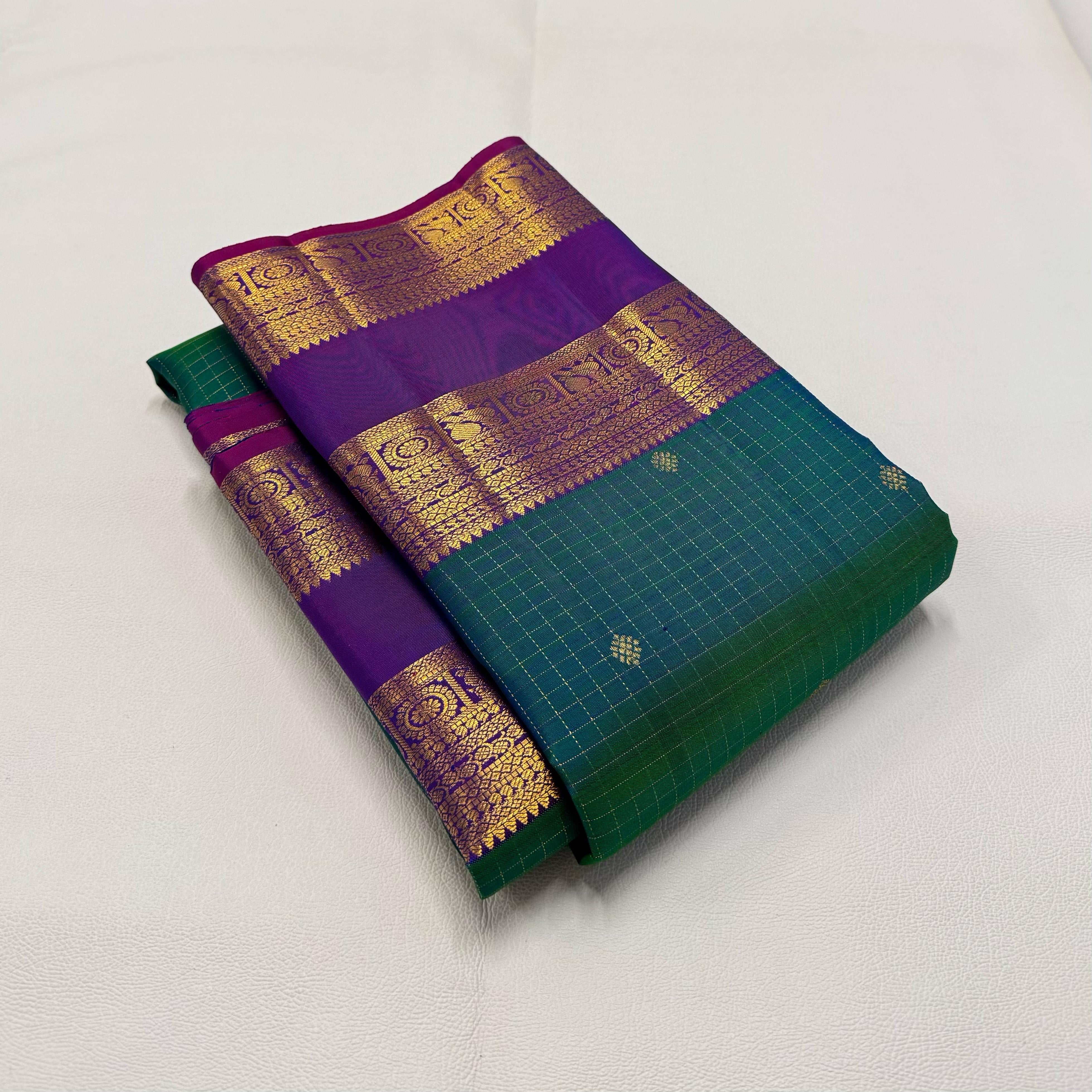 Classic Peacock Green & Wine Red 1gm Zari Elegance Kanchipuram Handloom Silk Saree SS24547